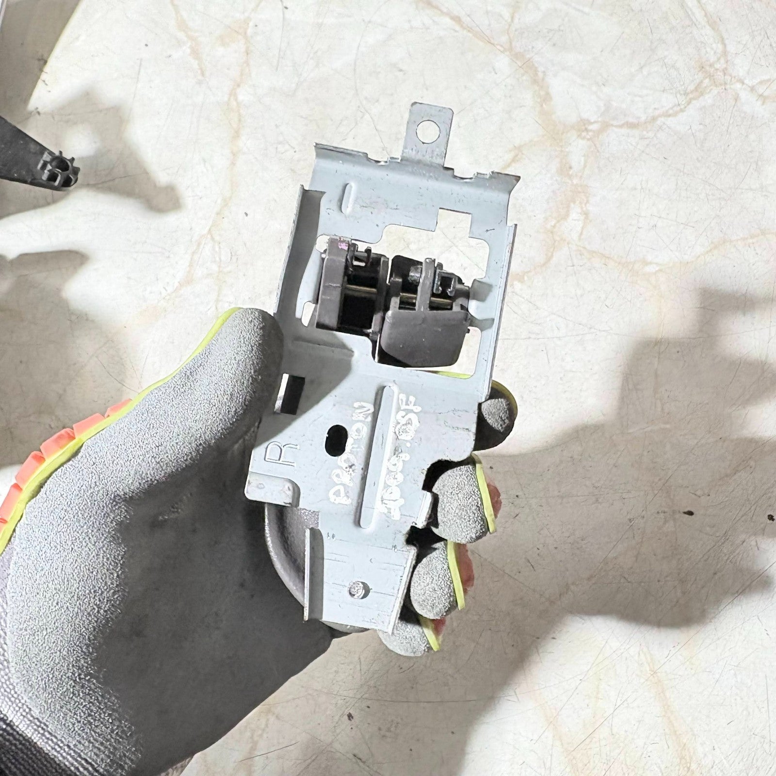 Proton Persona/Gen2 2009–2015 Right Front Driver Side Interior Door Handle