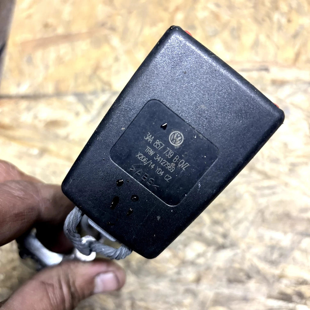 VW PASSAT B7 PASSENGER REAR DOUBLE SEAT BELT BUCKLE CLIP 3AA857739B