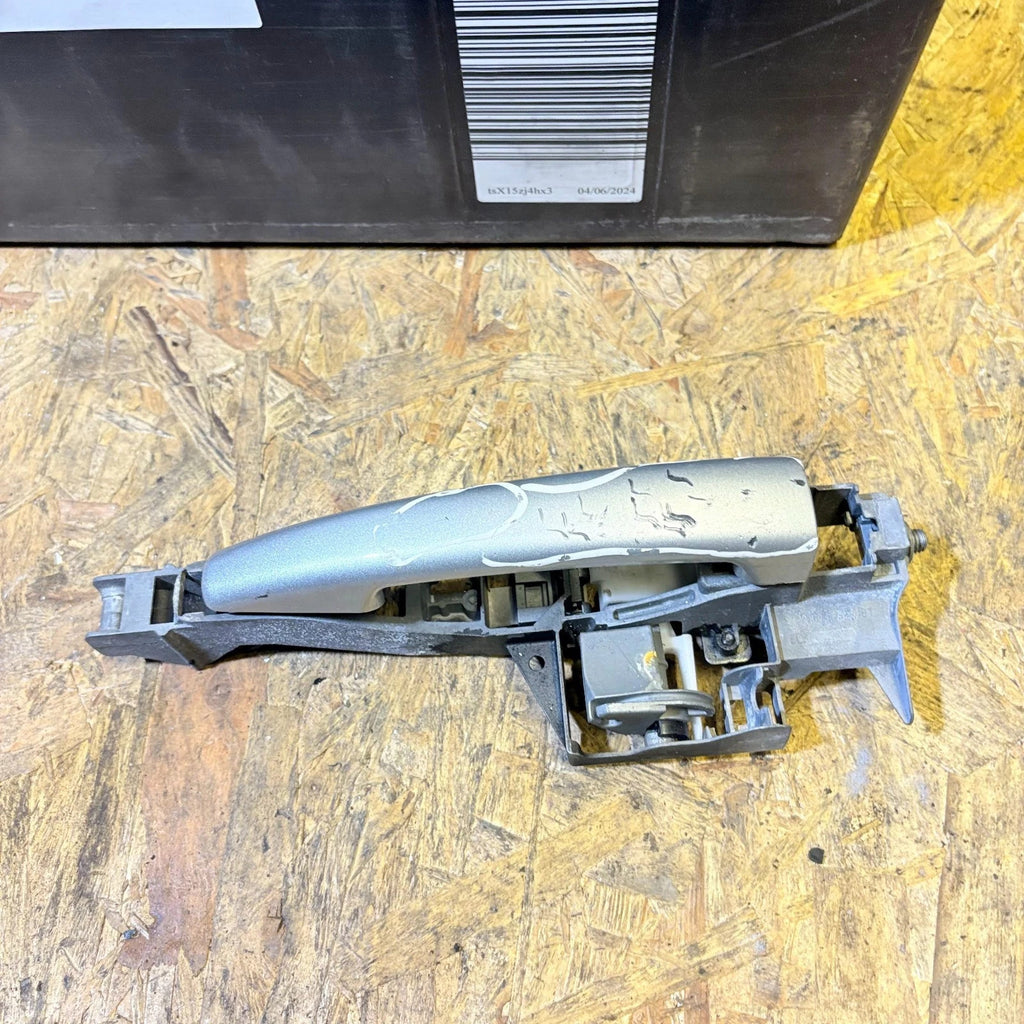 CITROEN C3 DOOR HANDLE DRIVER RIGHT SIDE FRONT 2012