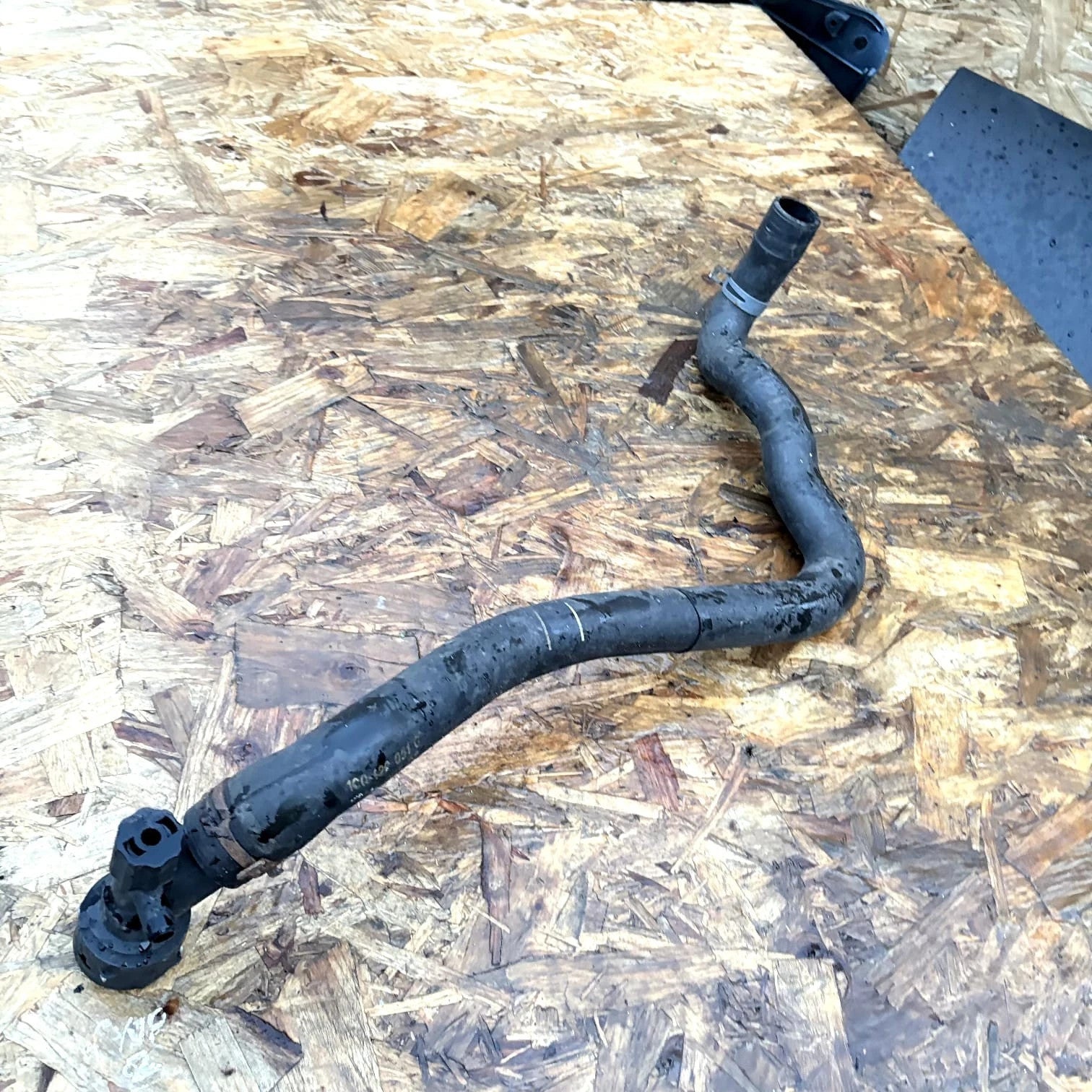 VW Beetle Lower Radiator Coolant Hose 1C0122051G