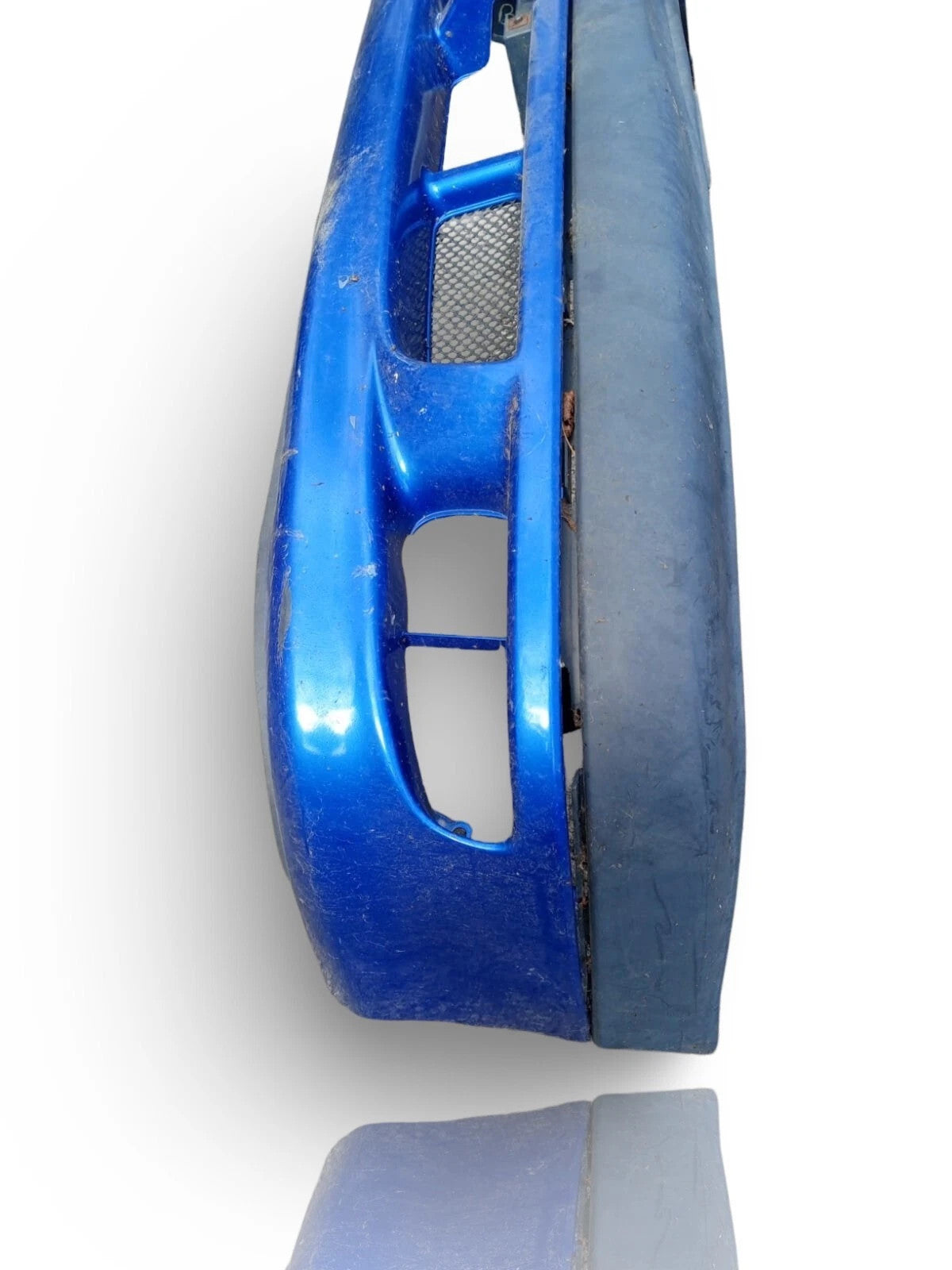 TOYOTA AVENSIS MK1 BLUE FRONT BUMPER