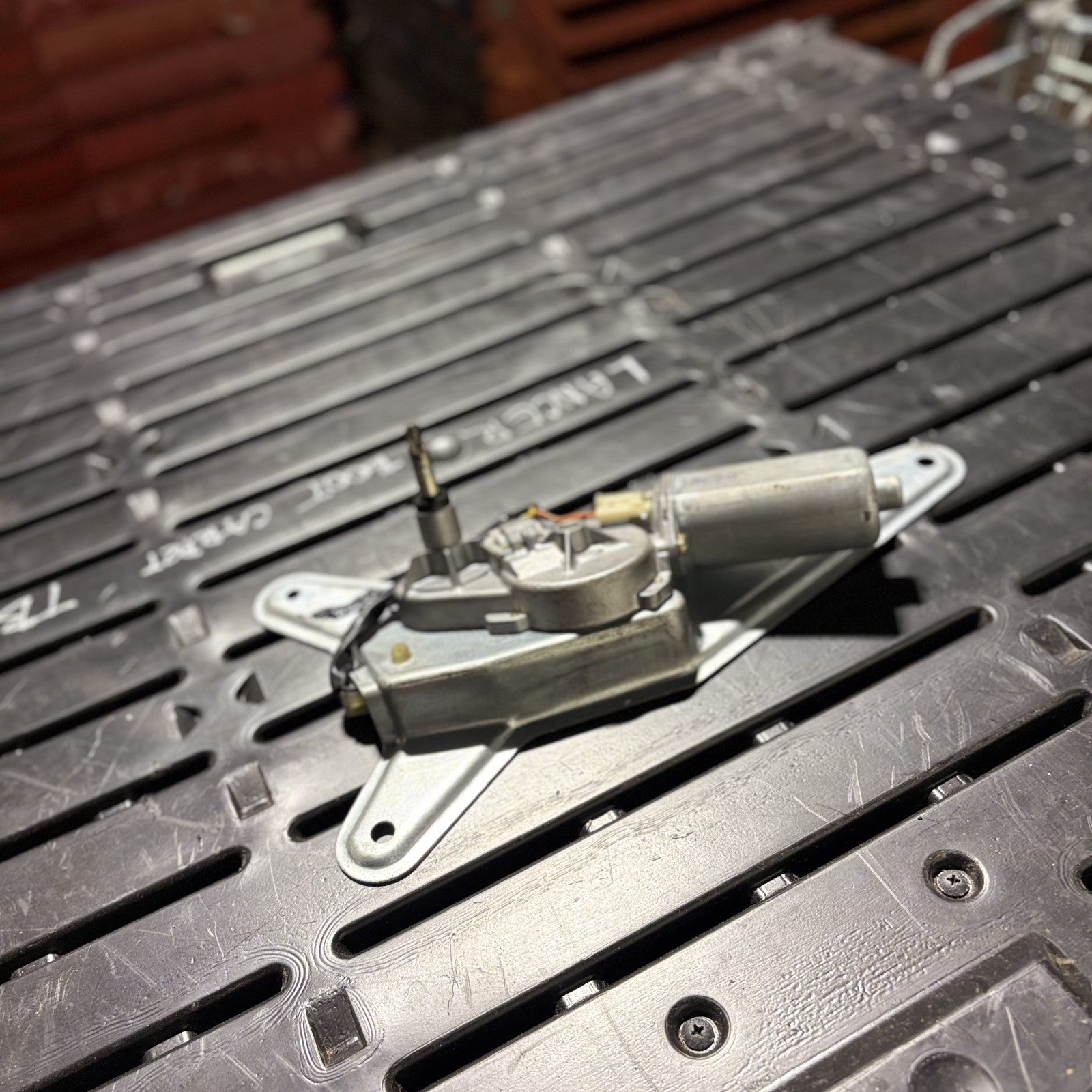 SUZUKI GRAND VITARA 2005-2014 REAR WIPER MOTOR