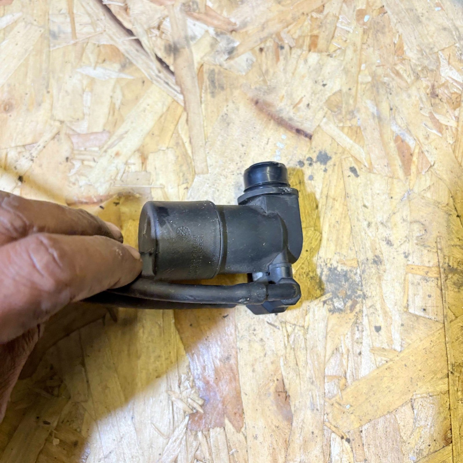 Renault Master 2010-2018 Front Windscreen Washer Jet Pump