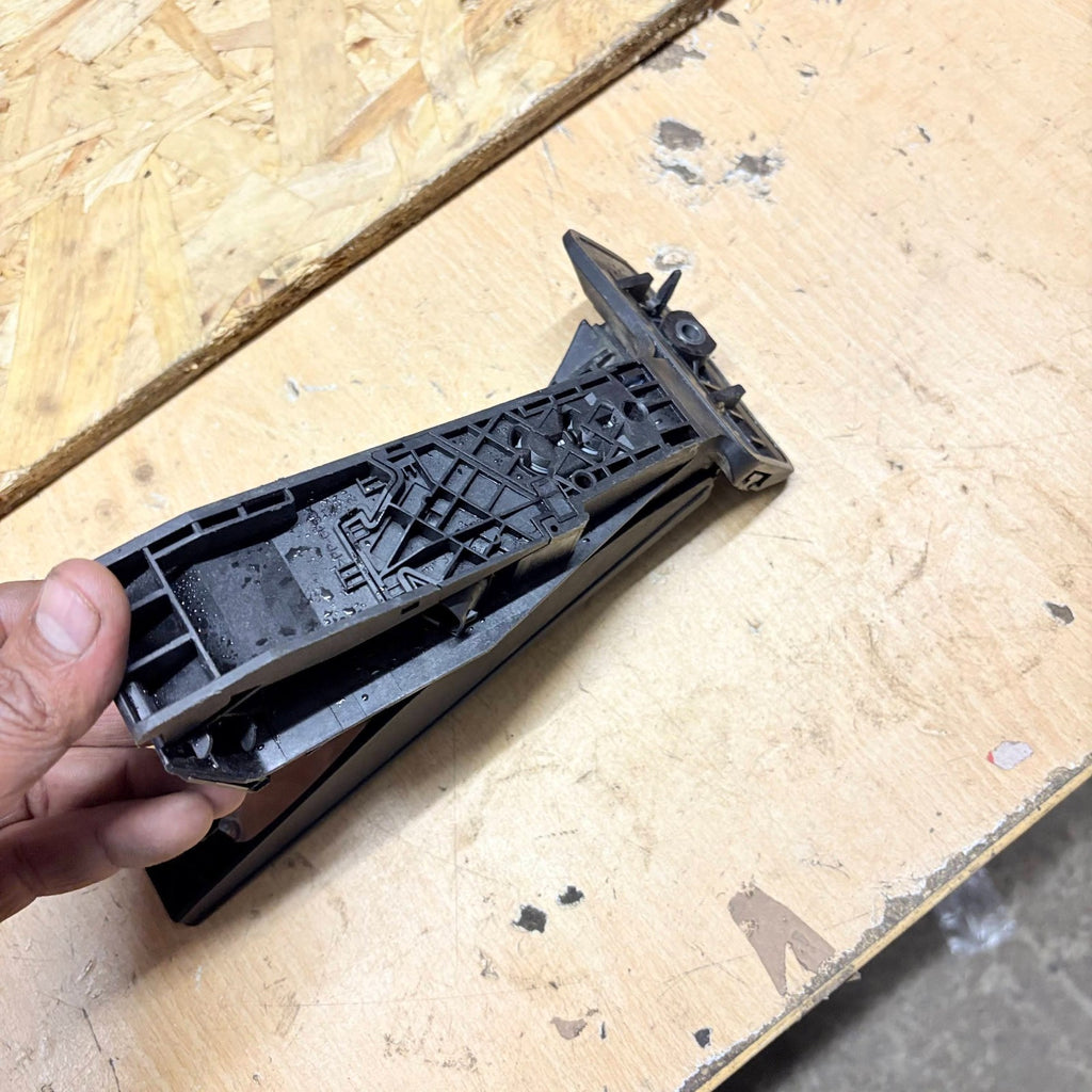 BMW X5 E70 2006-2013 ACCELERATOR GAS THROTTLE PEDAL ASSEMBLY 259160-10