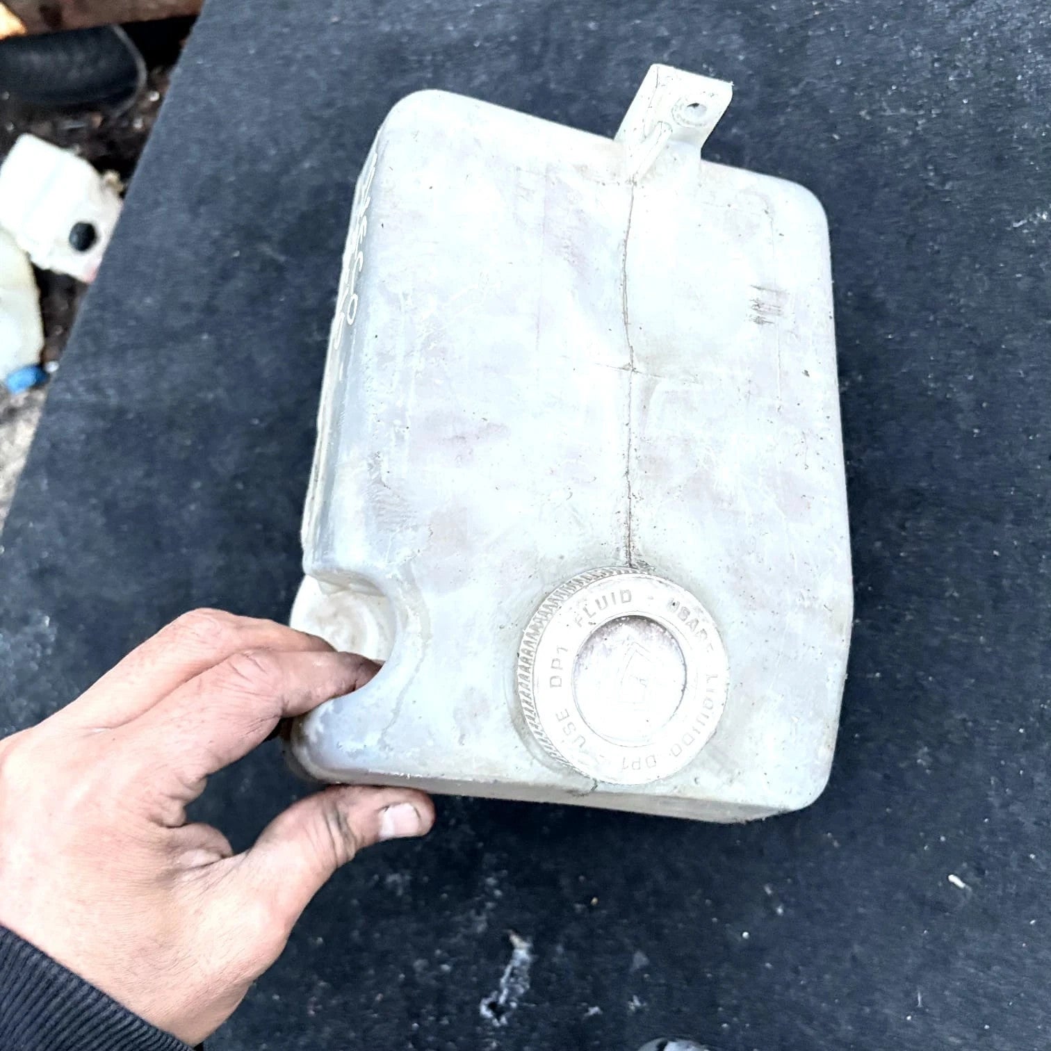IVECO DAILY II FROM 89 GLASS WASHER TANK TANK TANK WITH PUMP COD:93928338