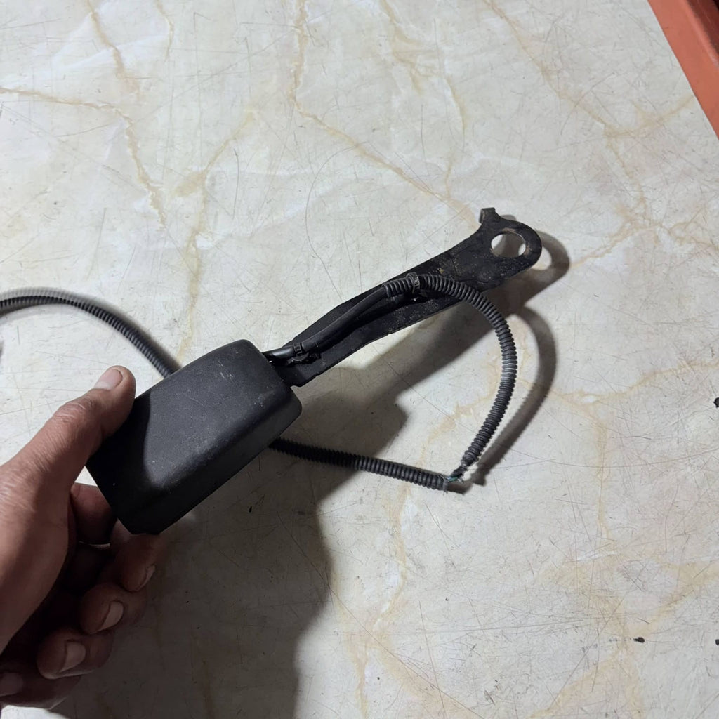 HONDA CR-2 CT200H 2011 FRONT SEAT BELT BUCKLE FITS DRIVER FRONT