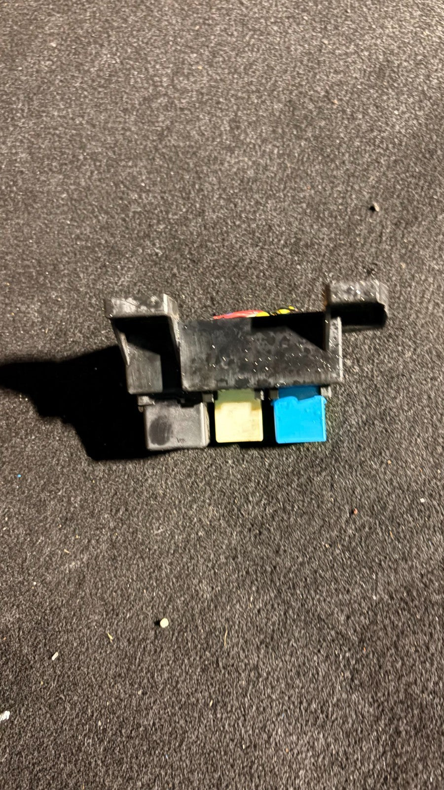 Kia Sorento BL 2003-2008 Power Relay Module Set 95225-17000/95225-38050