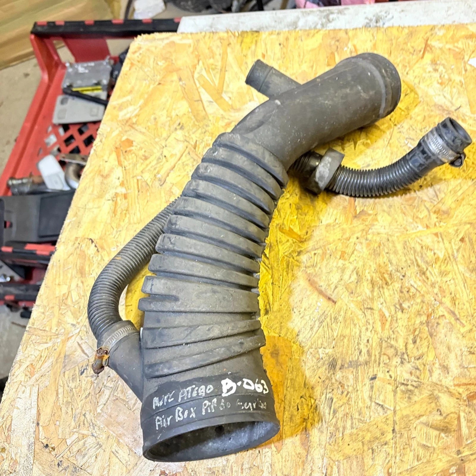 Mercedes Atego 1998-2004 Air Intake Pipe