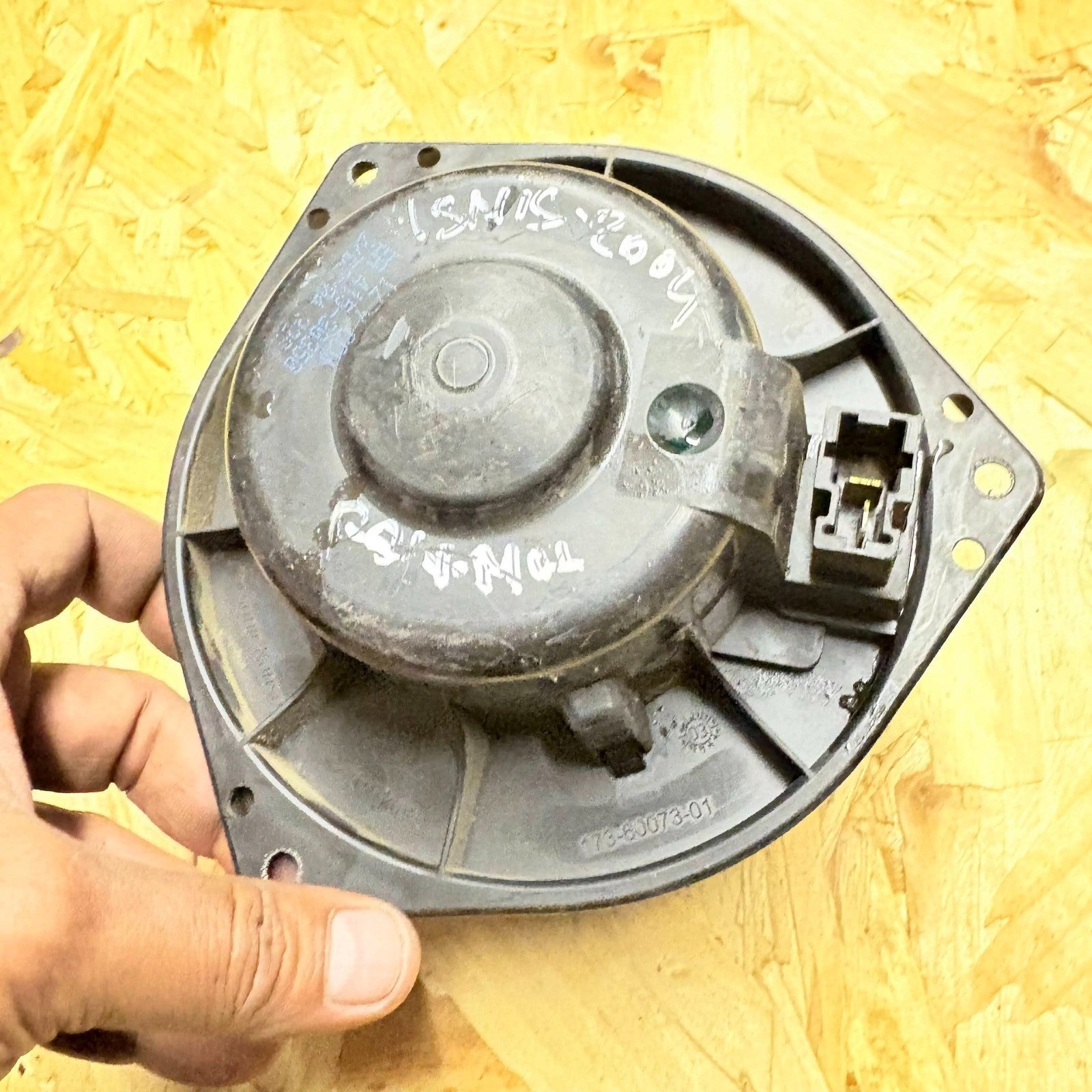 Suzuki Ignis Heater Blower Motor Fan Assembly 173-60073-01