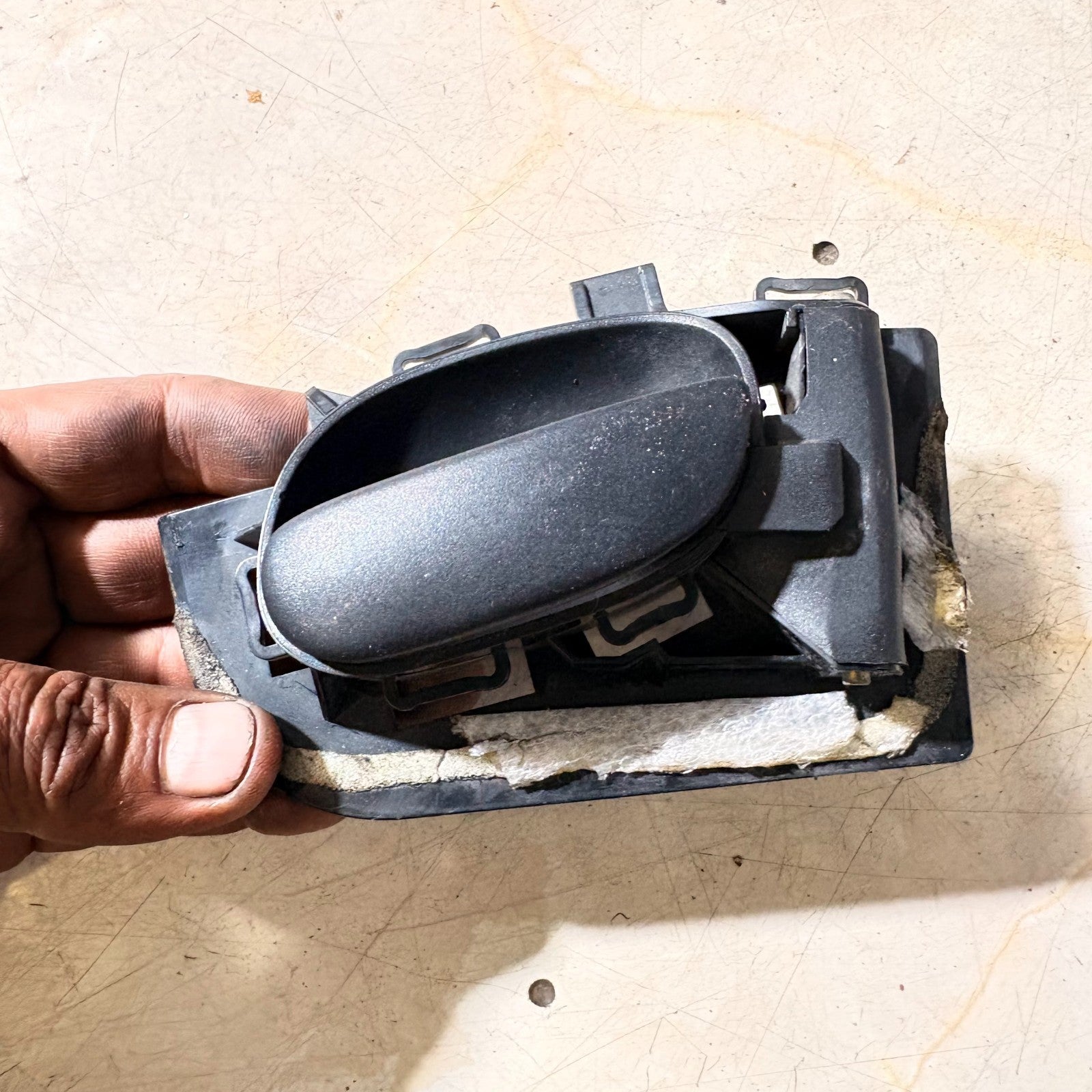 PEUGEOT 206 N/S FRONT LEFT INTERIOR DOOR HANDLE 9623698477 2002-2006