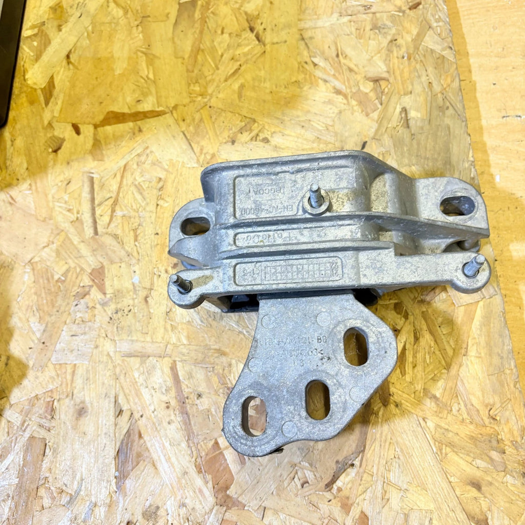 FORD FIESTA MK8 B479 2017-2023 1.0 ECOBOOST LH GEARBOX MOUNT 3820S500MC