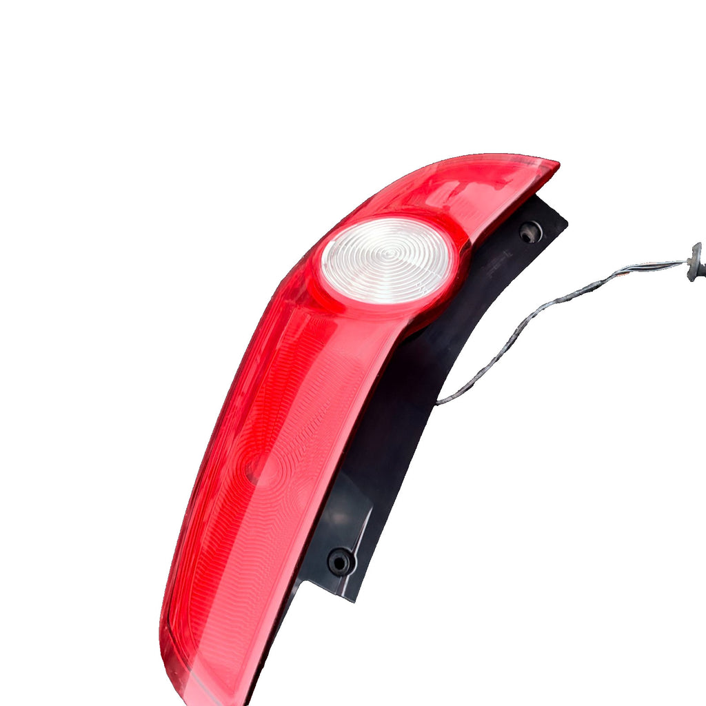 OPEL AGILA B REAR RIGHT TAIL LIGHT