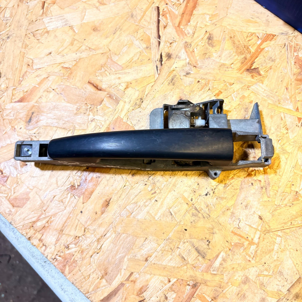 CITROEN C4 2005 EXTERIOR DOOR HANDLE FRONT LEFT SIDE