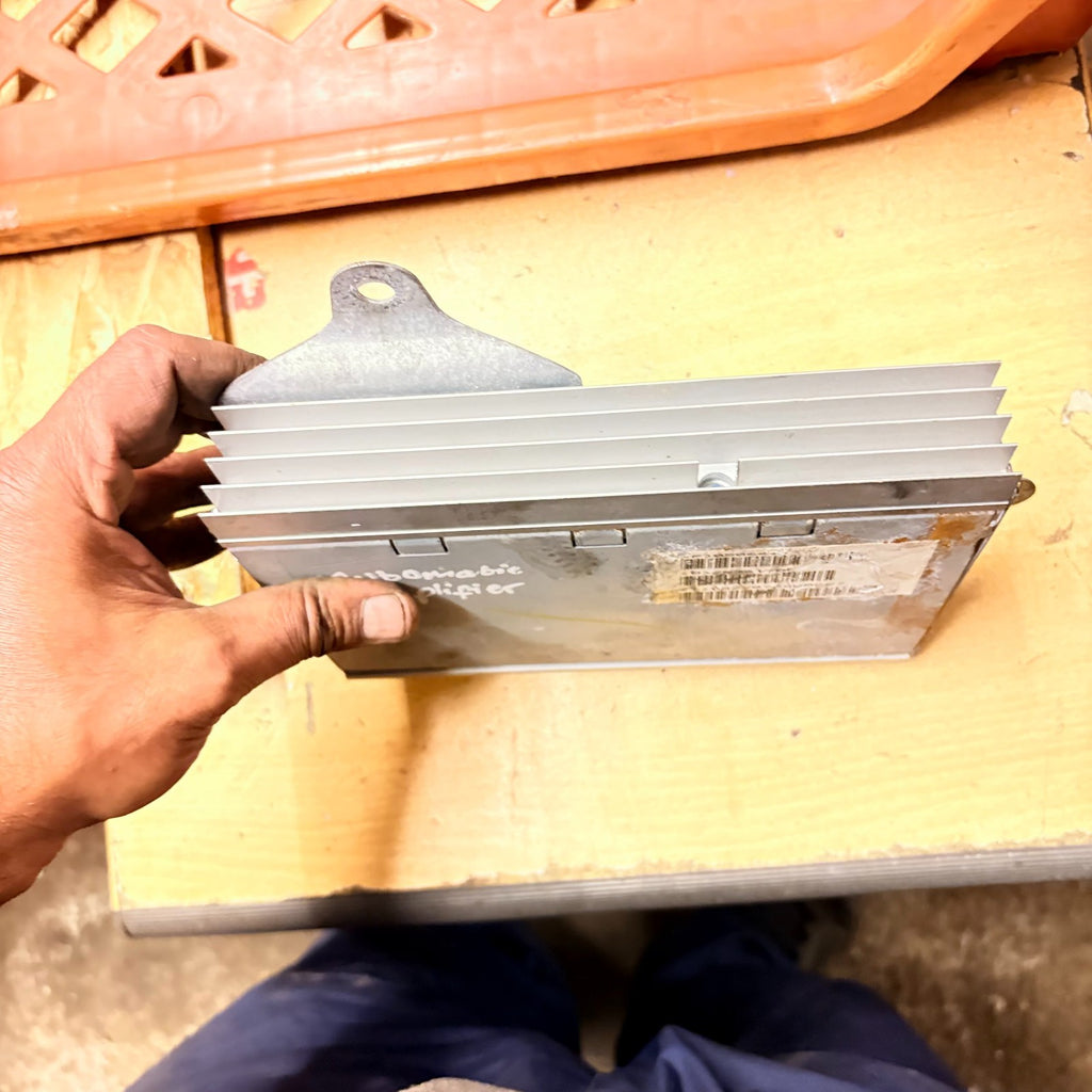 Dodge Caliber 2006 Amplifier Audio Control Module 04672377AF