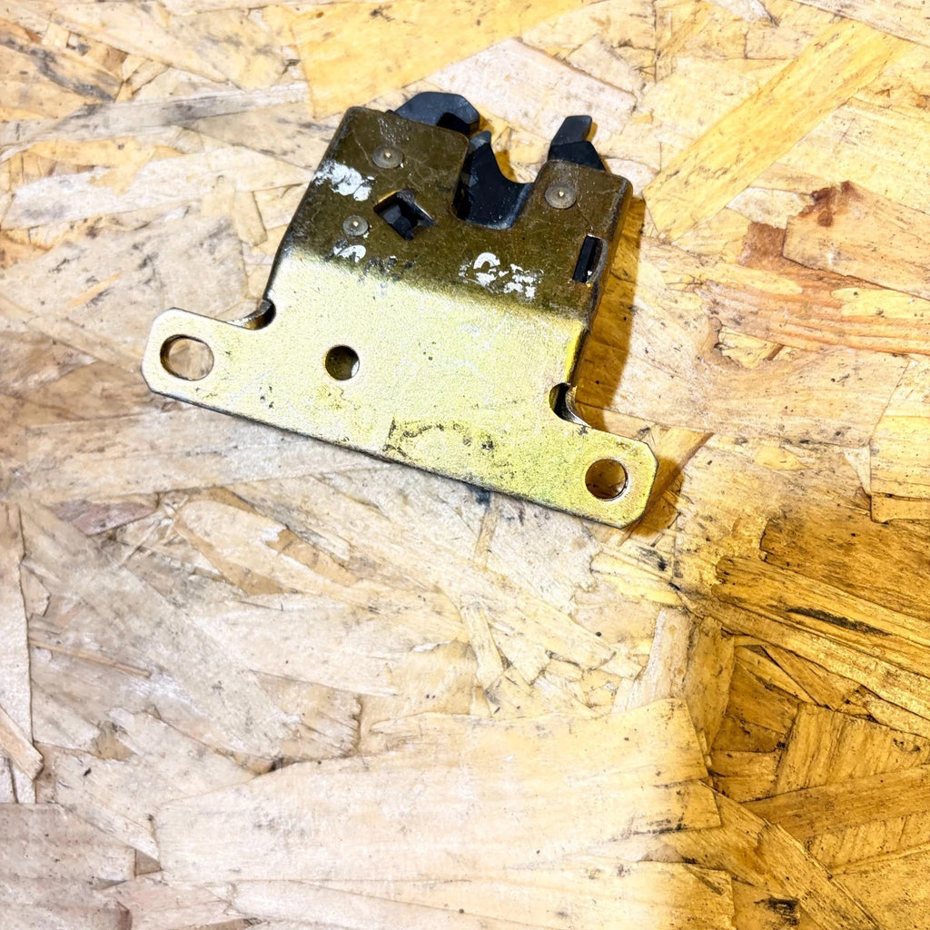 BMW 3 E30 Front Left Door Lock