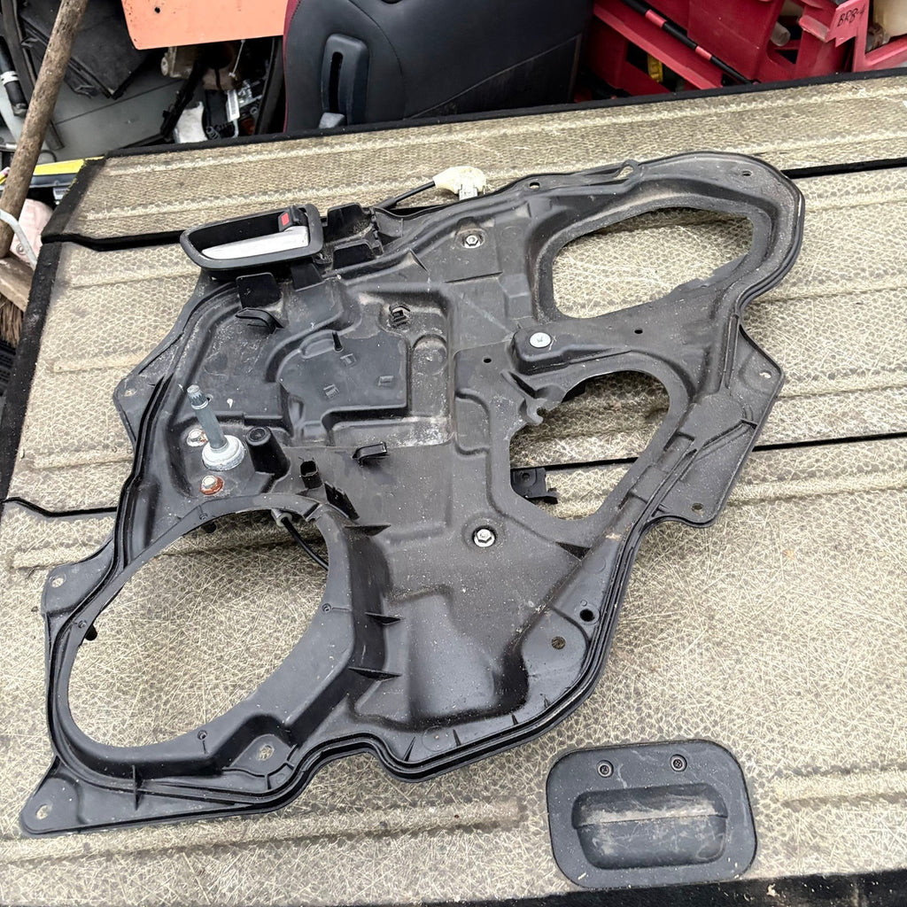 Mazda 3 Rear Right Manual Window Regulator & Inner Door Handle BP4L7297XG 03-08