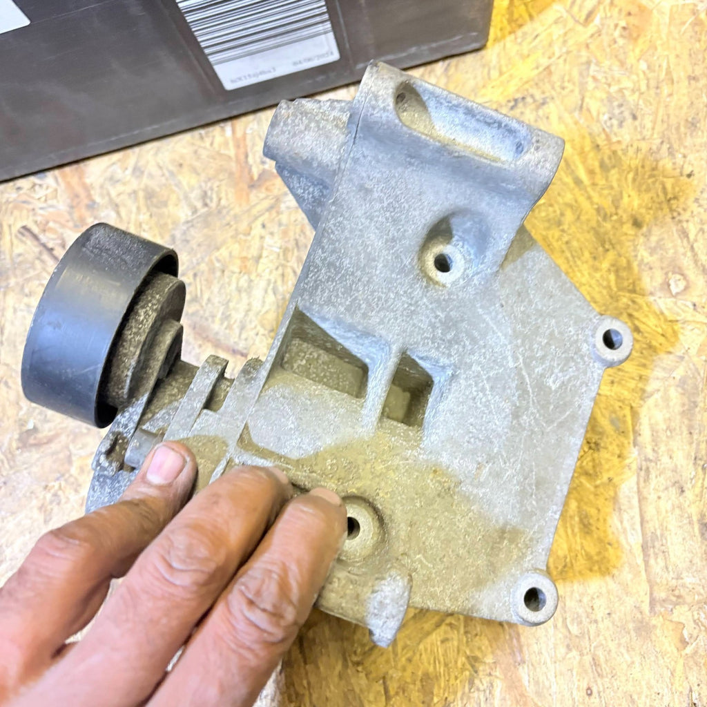 BMW Z3 1.8 1995-2000 1.9 1995-1999 1.9i 2000-2002 Alternator Bracket Tensioner