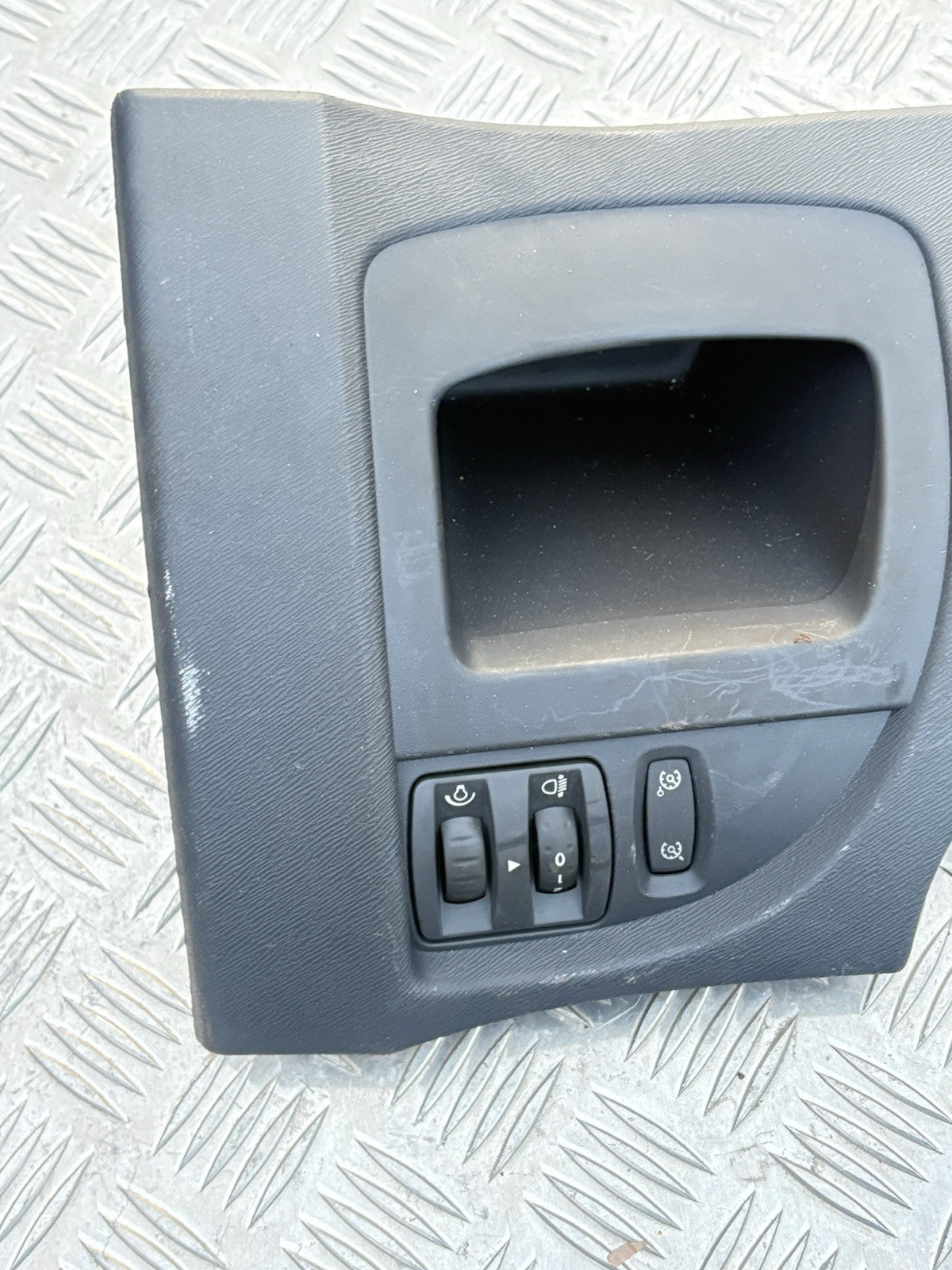 Renault Twingo Mk2 2011-2014 Lower Steering Column Cover Trim 8200449394