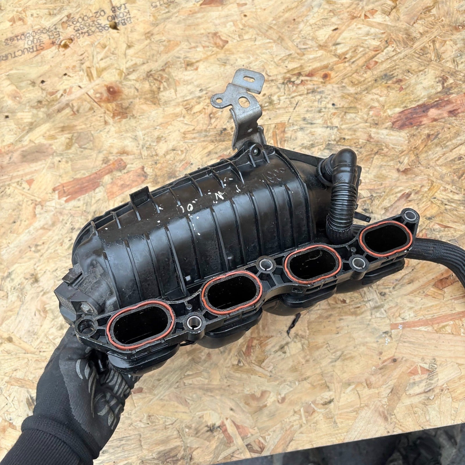 MINI 2011 INTAKE MANIFOLD V760459780 1.6 PETROL