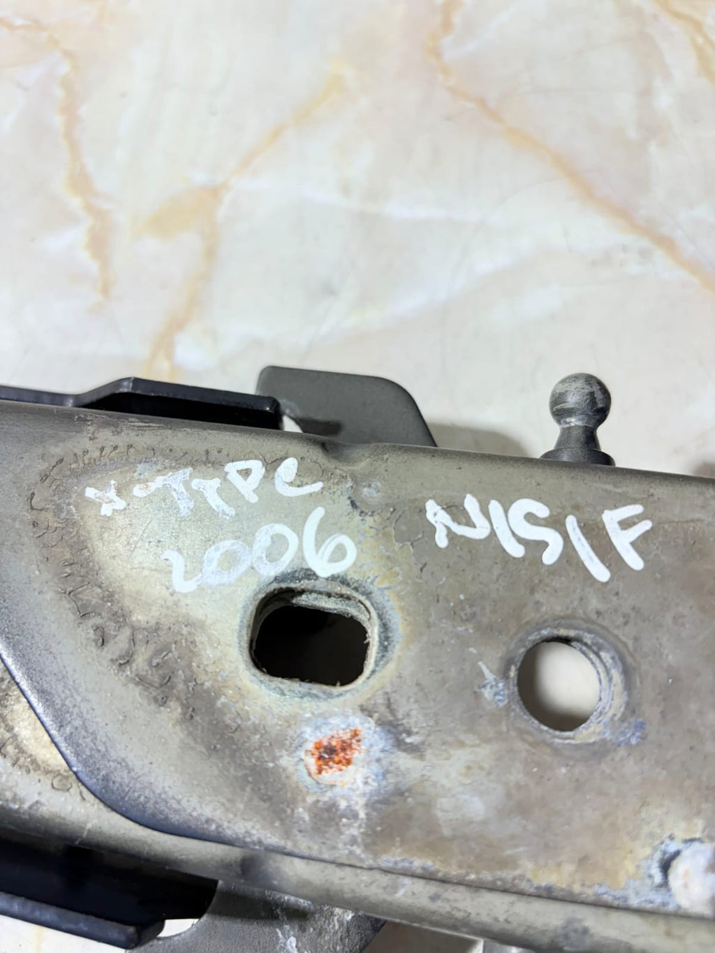 JAGUAR X-TYPE BONNET HINGE FRONT LEFT 1X43-16800-AH 2006