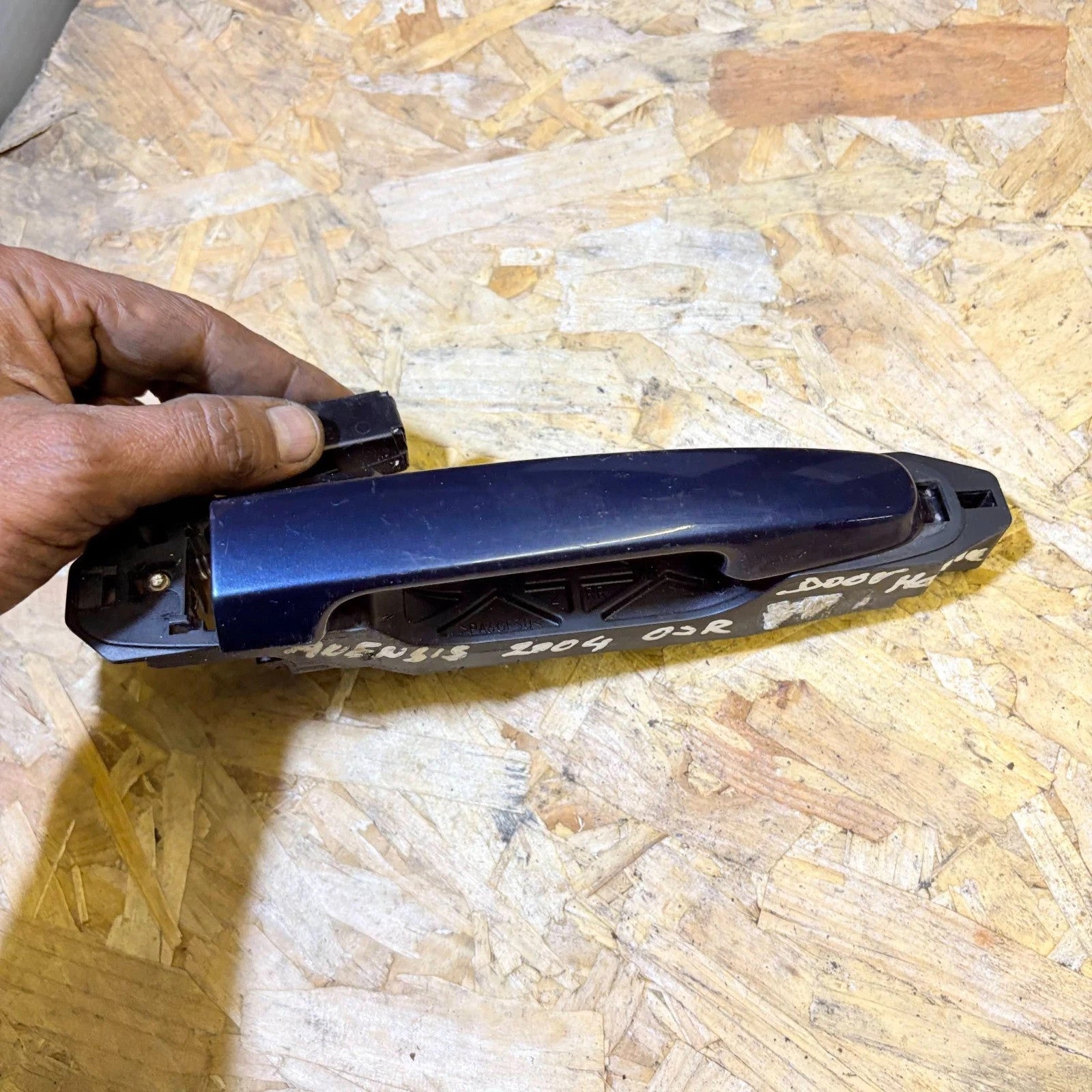Toyota Avensis 2004-08 Offside Front OSR Right RH Exterior Door Handle Blue