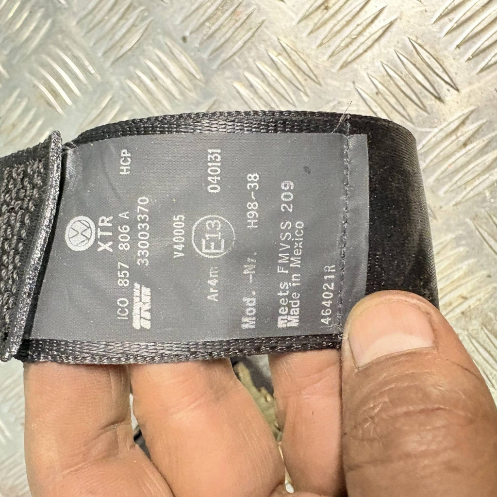 BMW X5 E53 DRIVER REAR SIDE NEARSIDE SEAT BELT 0004-3594