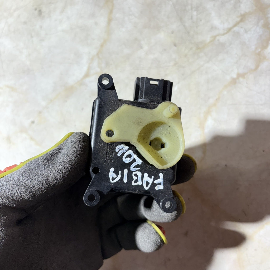 SKODA FABIA 2011 Air Flap Motor H14919012967