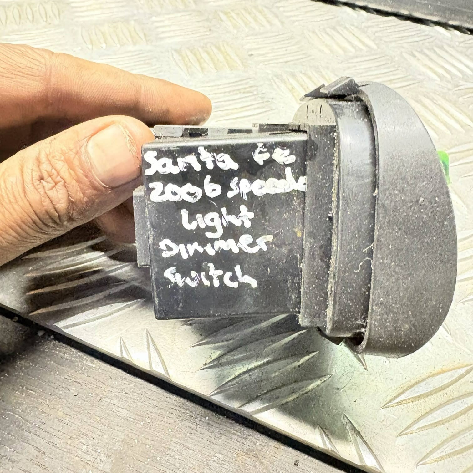 HYUNDAI SANTA FÉ IV TM Switches 9360026700 2.0 Petrol/electricity 22683327 2006