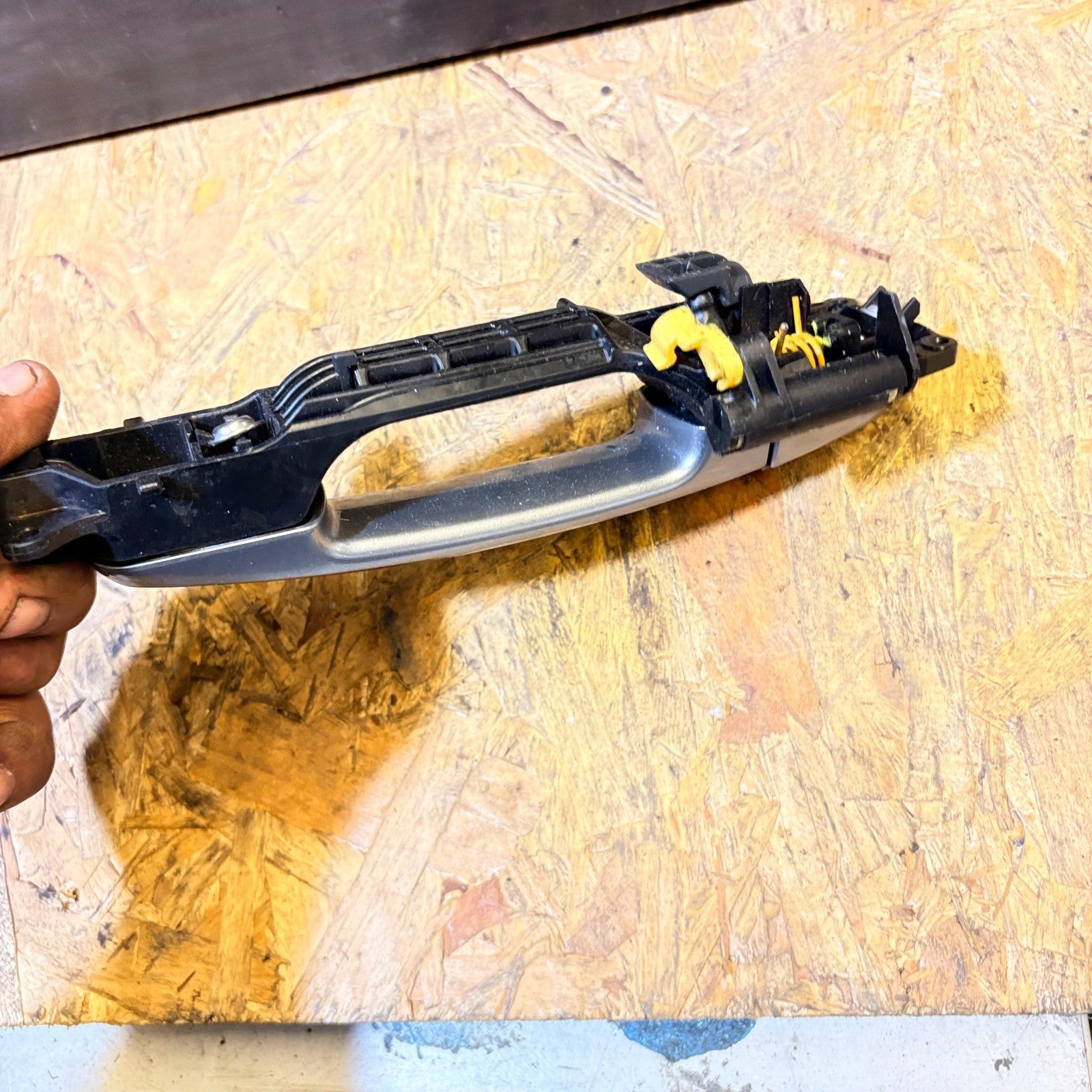 SUZUKI SX4 S-CROSS MK2 2013-2021 EXTERIOR DOOR HANDLE FRONT LEFT PASSENGER SIDE