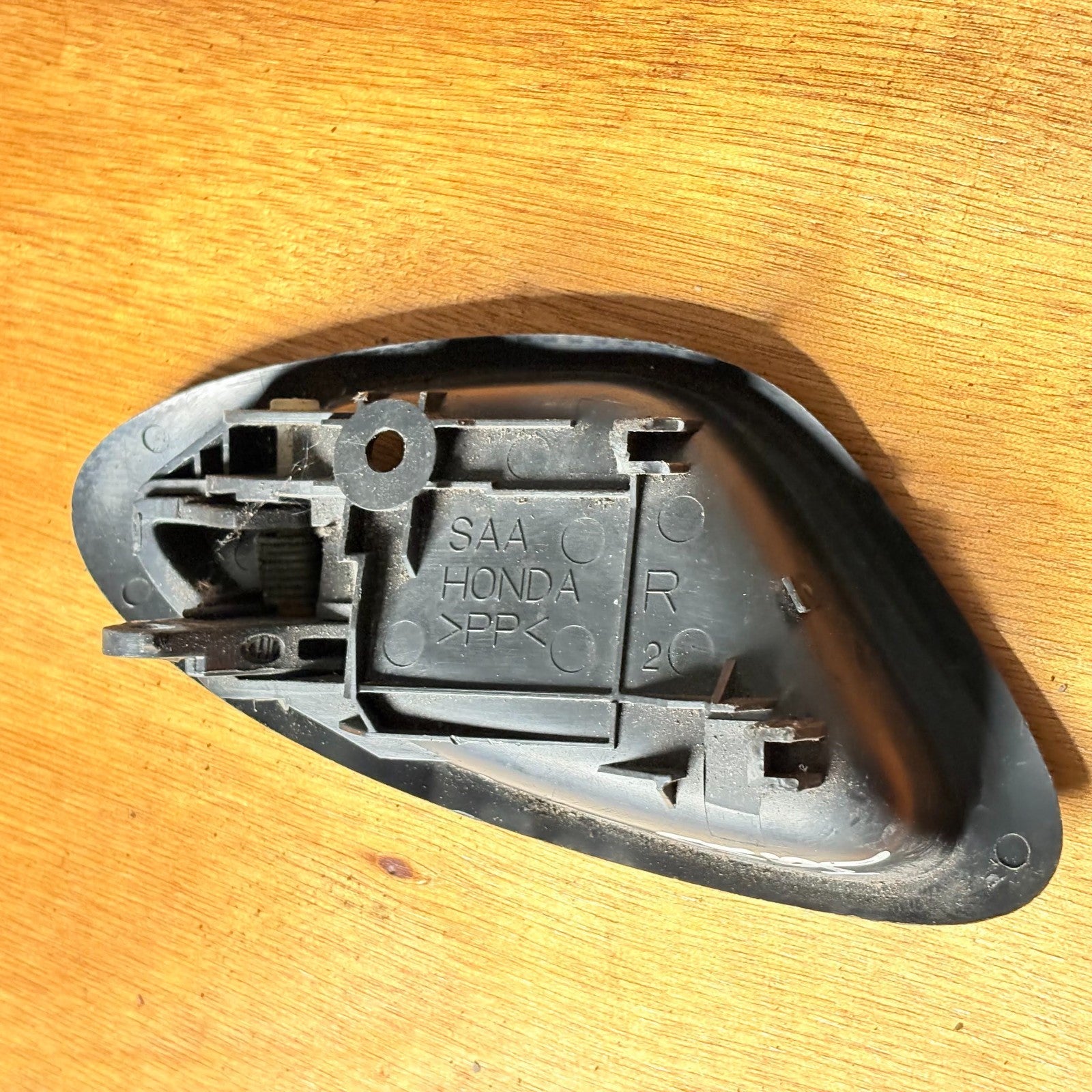 HONDA JAZZ INNER RIGHT FRONT DOOR HANDLE
