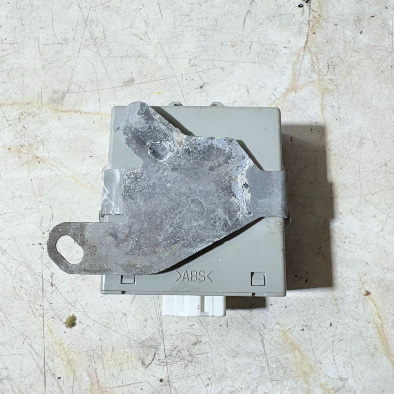 Mitsubishi Outlander 2007-2010 Body Control Module BCH 8631A417