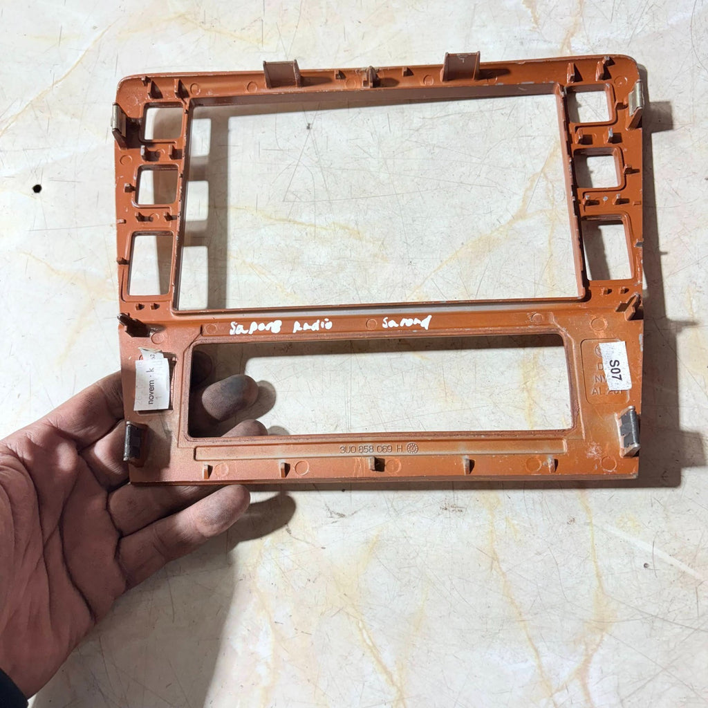 Superb 3U center console trim surround radio panel 3U0858069H S07 wood look