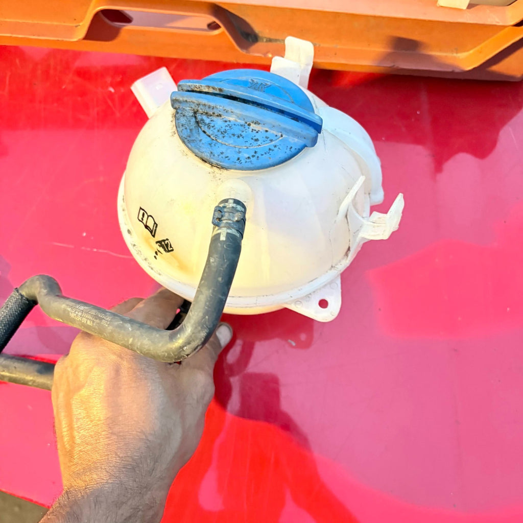 CADDY ENGINE EXPANSION OVERFLOW TANK BOTTLE