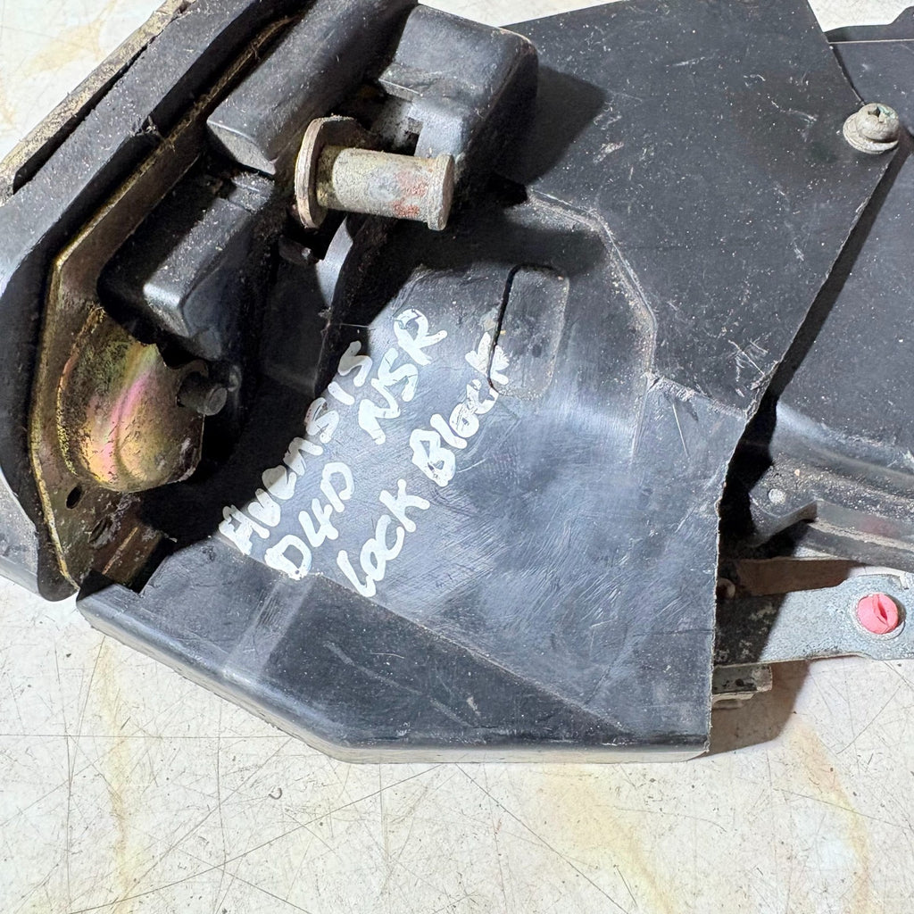TOYOTA AVENSIS MK2 PASSENGER REAR LEFT DOOR LOCK CATCH LATCH 2003-2009
