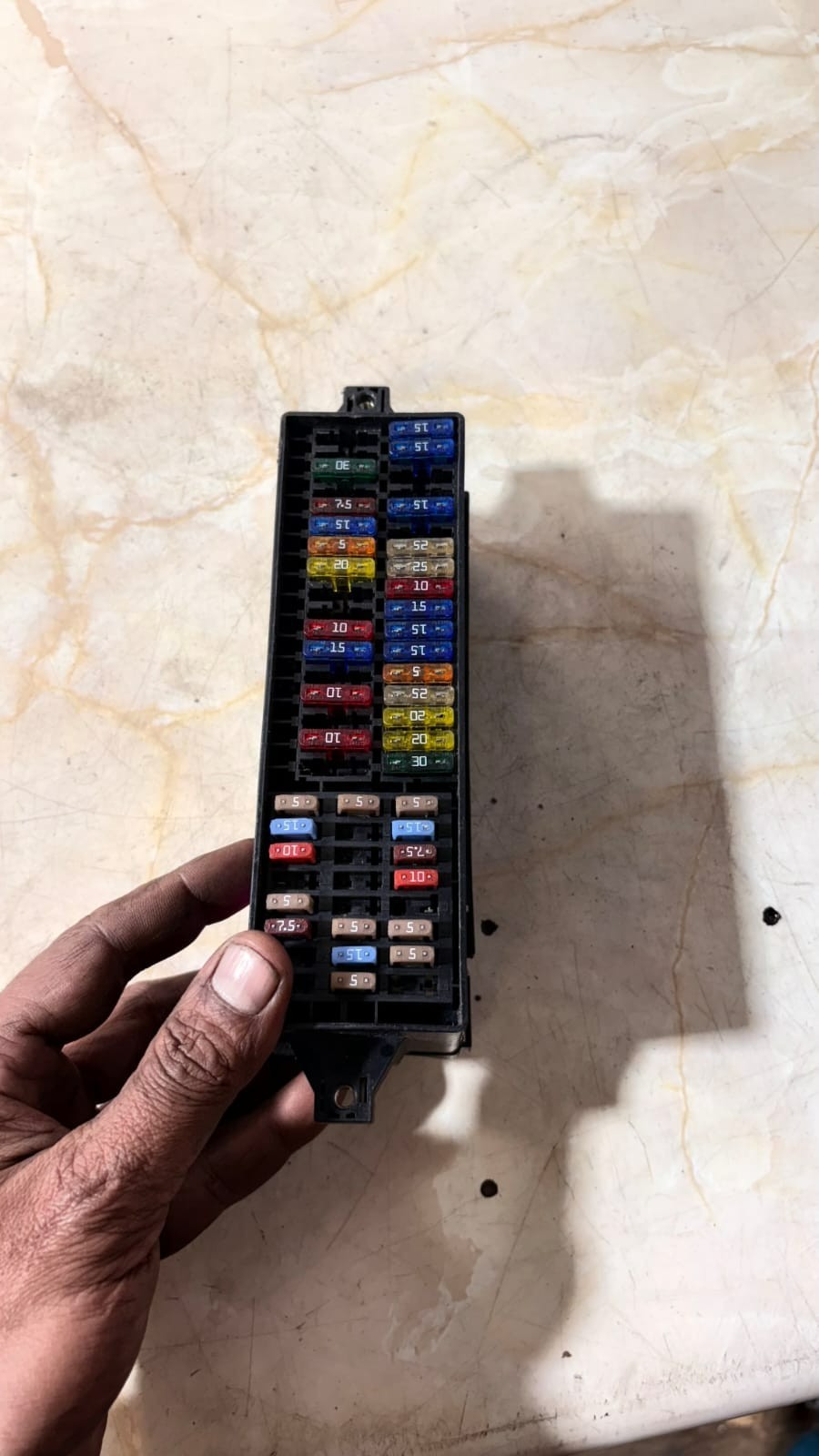 SKODA ROOMSTER INTERNAL FUSE BOX 63598004 2012