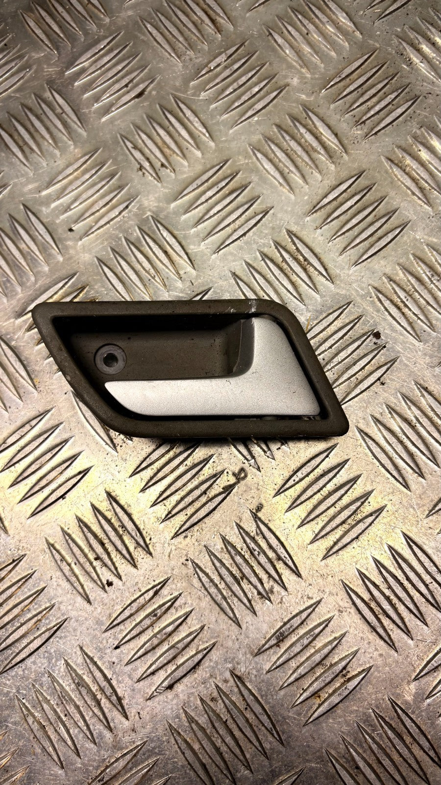 SAGA PROTON DRIVER SIDE RIGHT REAR INTERIOR DOOR HANDLE