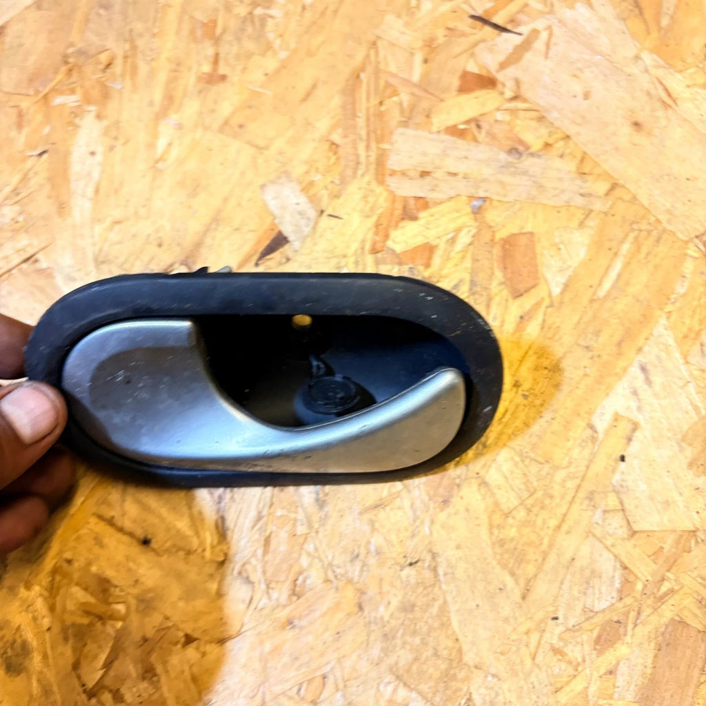 Renault Clio III MK3 2005-2012 Front Left Nearside Interior Door Handle
