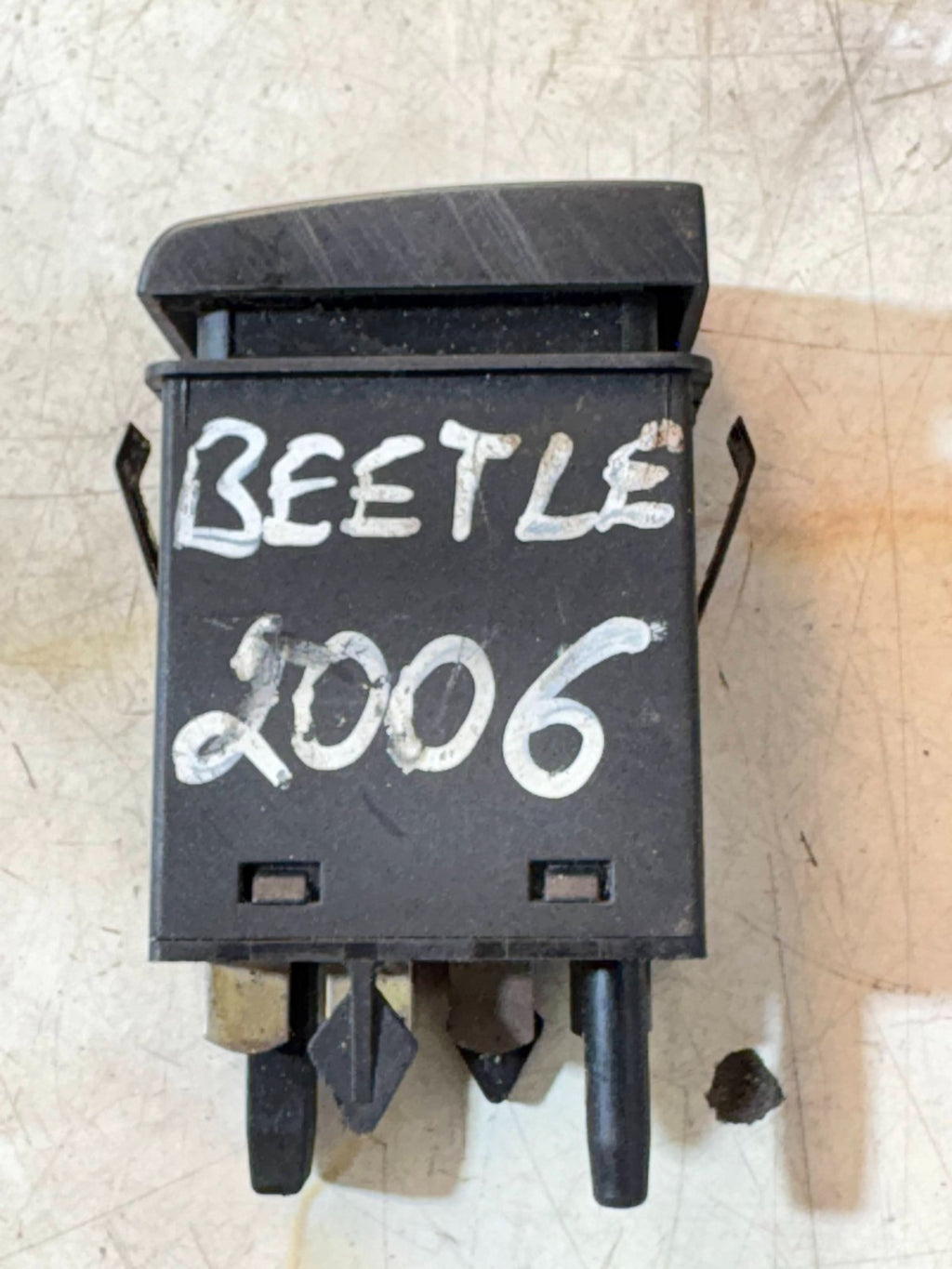 VW New Beetle Rear Window Demister Switch 1C0959621/1C0 959 621 1998-2010