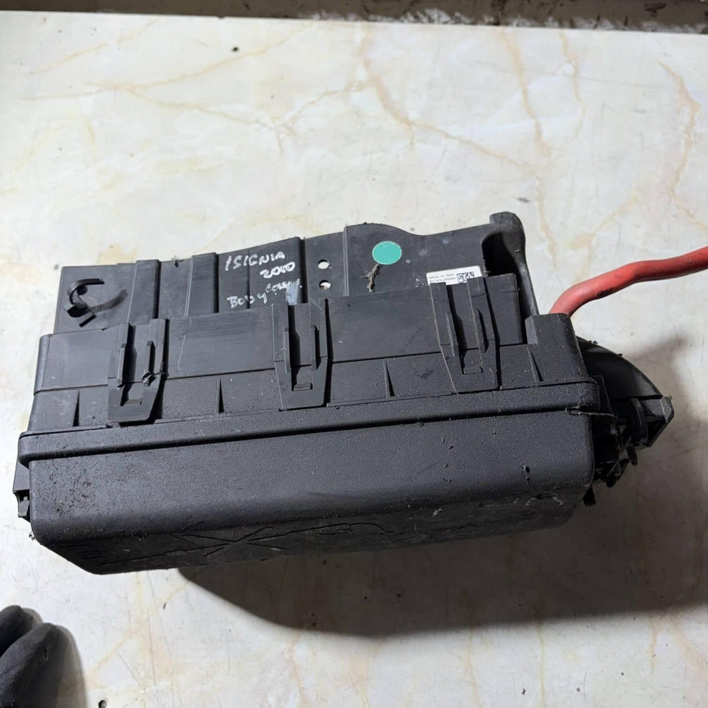 2016 VAUXHALL INSIGNIA 2.0 DIESEL ENGINE BAY FUSE BOX 13253551-02