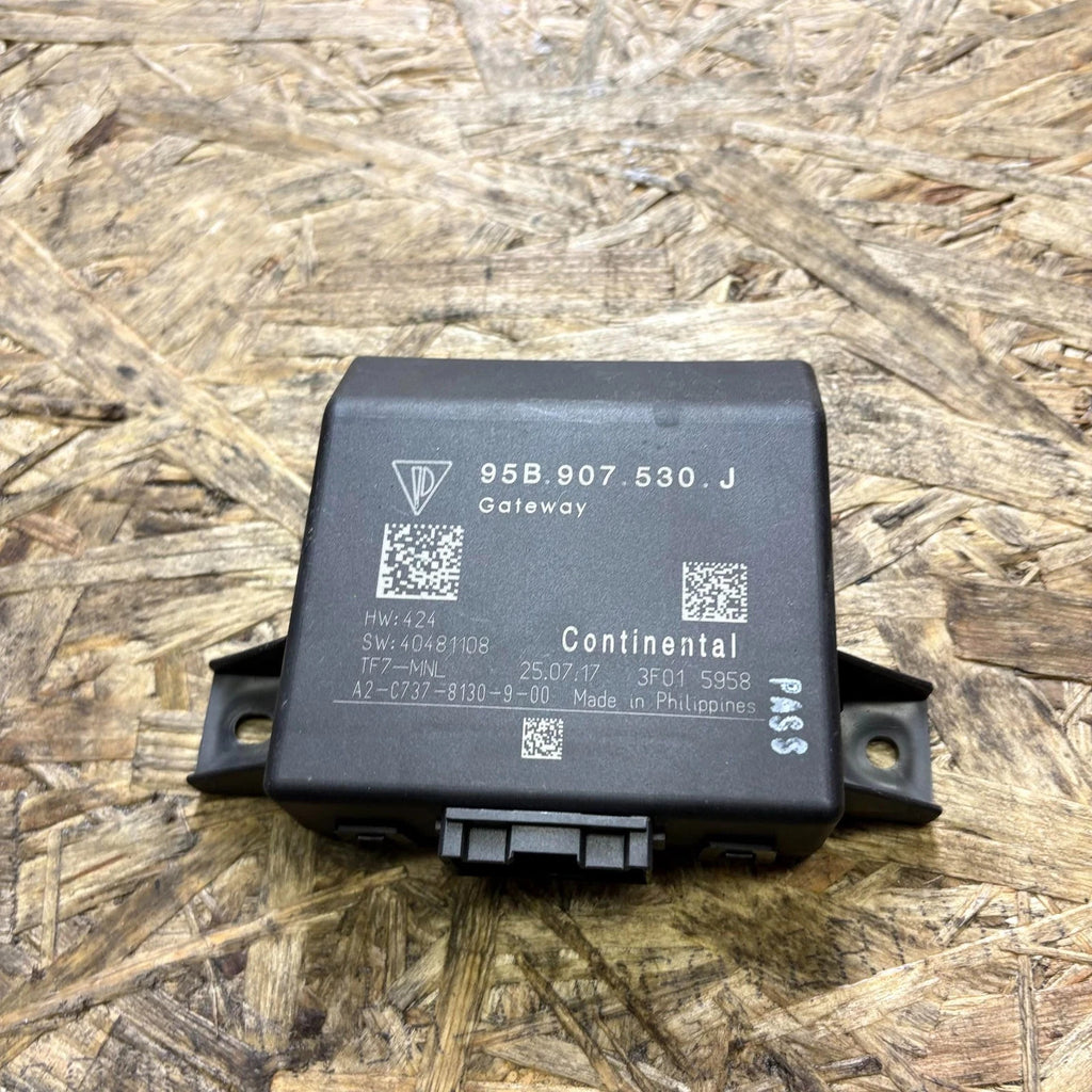 PORSCHE MACAN 95B Gateway Control Unit 95B.907.530.J
