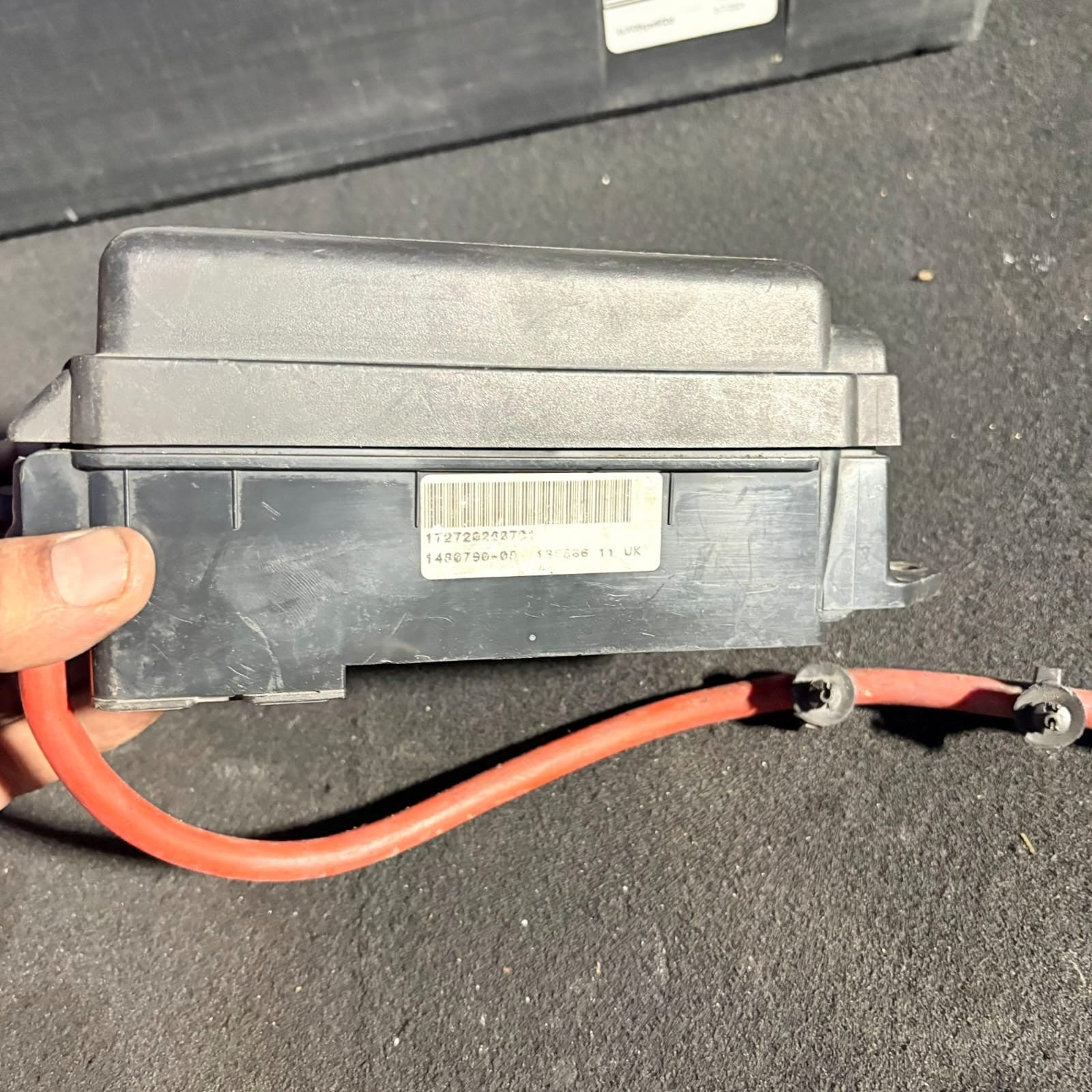 MINI Cooper R50/R53 03-06 R52 Conv 04-08 Engine Fuse Box Cover 61136906606