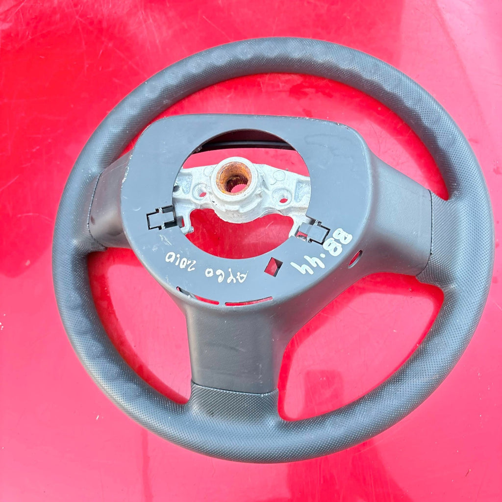 Toyota Aygo Citroen C1 Peugeot 107 Steering Wheel GS120-01840 2005-2014