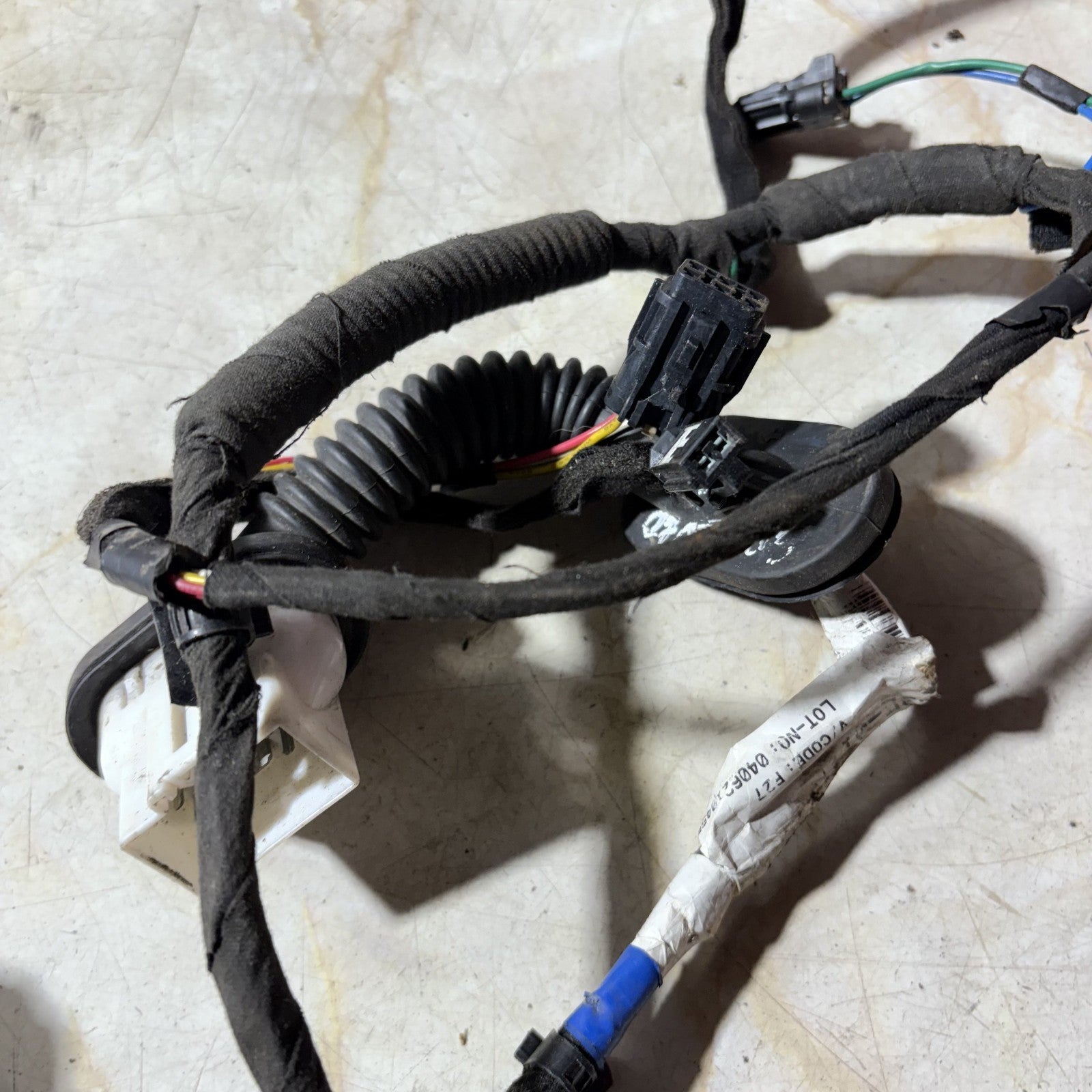 Kia Sorento 2005 Front Door Wiring Harness Loom Right