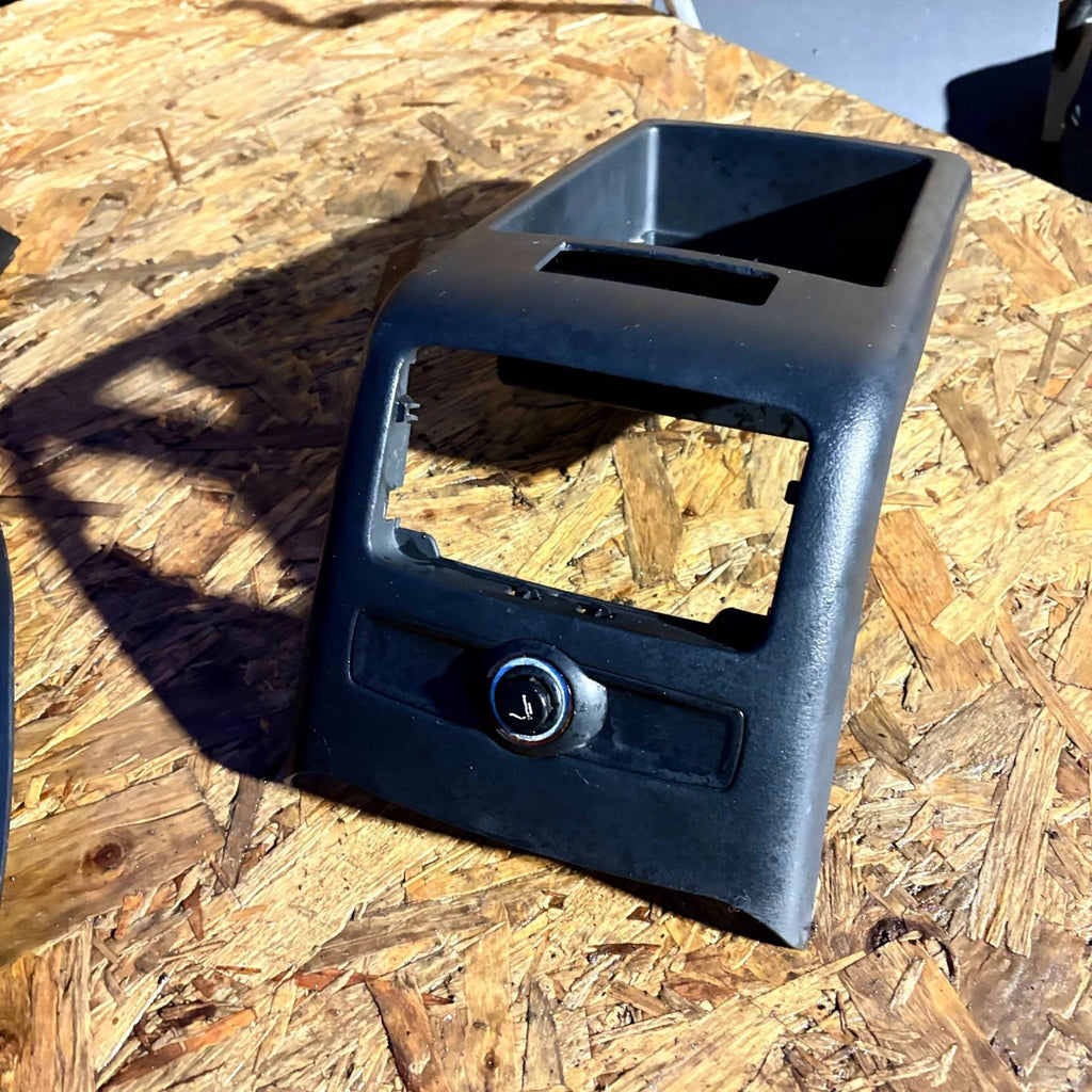 Audi A6 C6 2004?2011 Rear Centre Console Arm Rest Frame