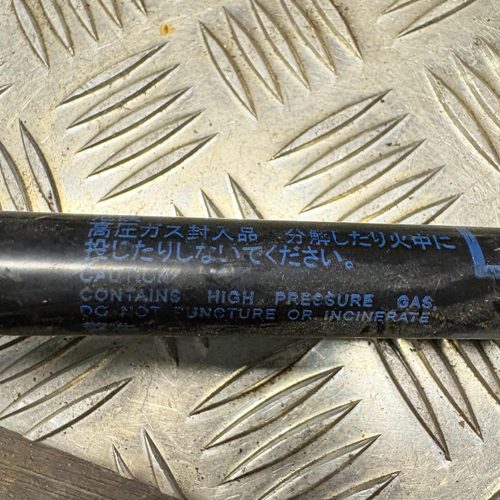 2012 TOYOTA YARIS 5DR REAR TAILGATE STRUT 68960-0W620
