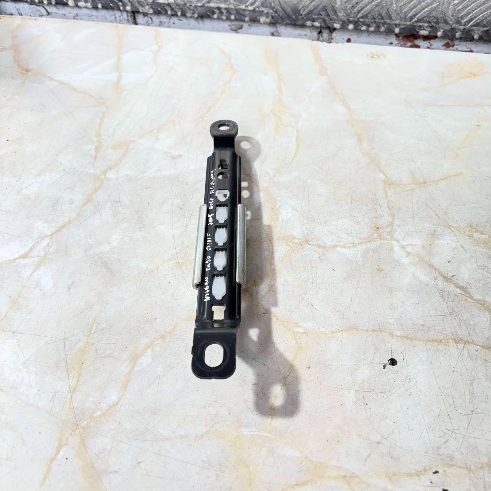 Nissan Juke F15 2010-2019 Seat Belt Height Adjuster Rail Slider B-Pillar