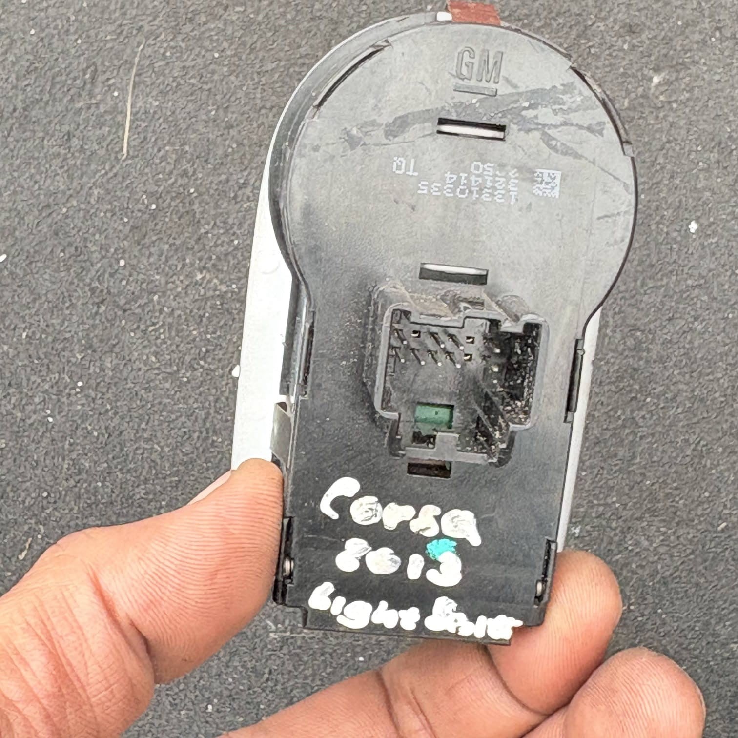 Vauxhall Corsa D Mk3 Headlight Control Switch Fog Lights 13310335 9-Pin 06-14