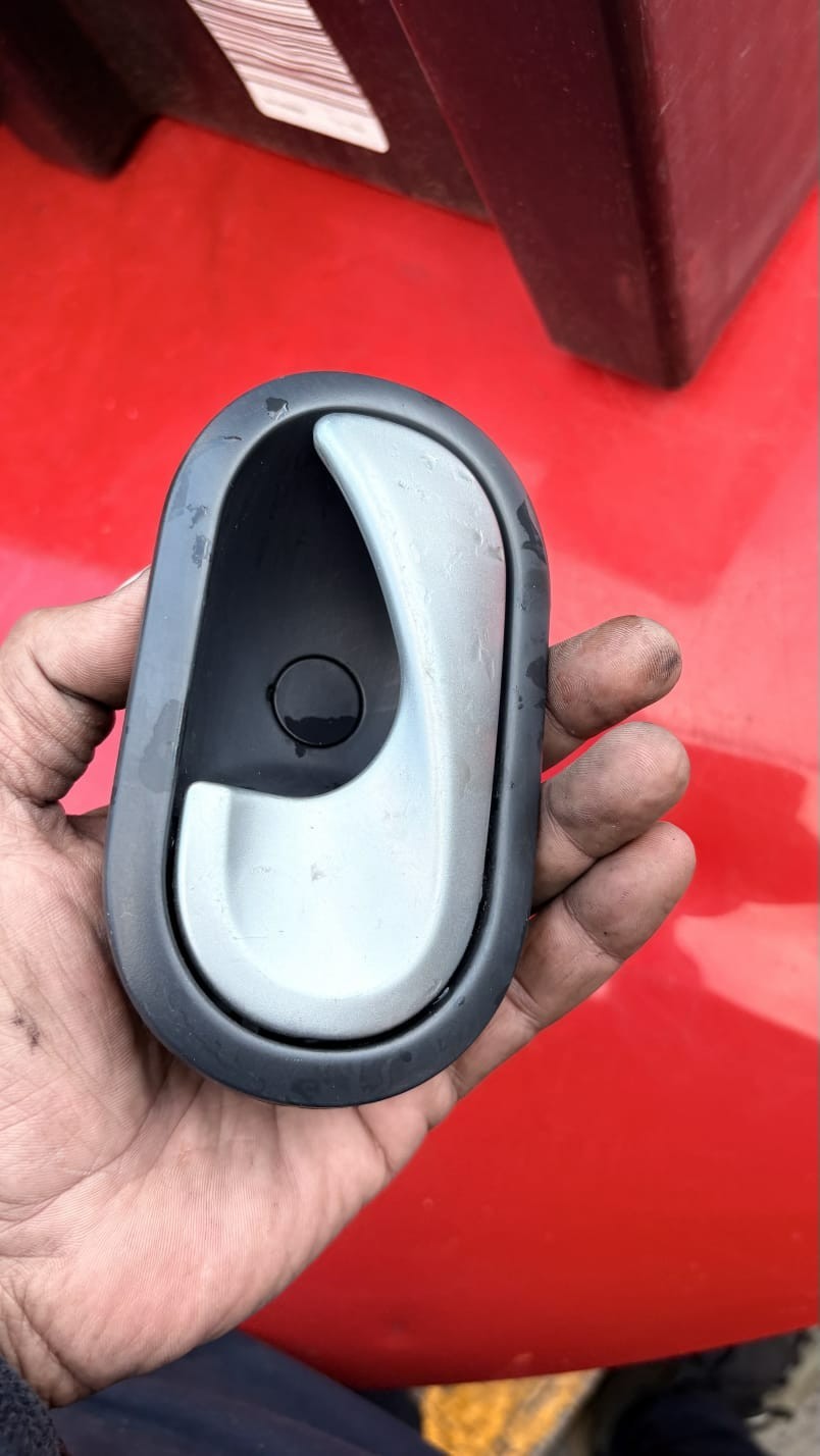 Renault Twingo Door Handle Interior Front Passengers Nearside 5005400006