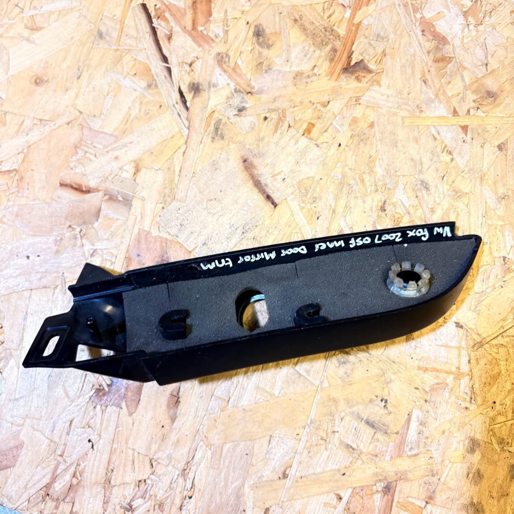 VOLKSWAGEN FOX 2007 DOOR MIRROR INTERIOR TRIM RIGHT OFFSIDE