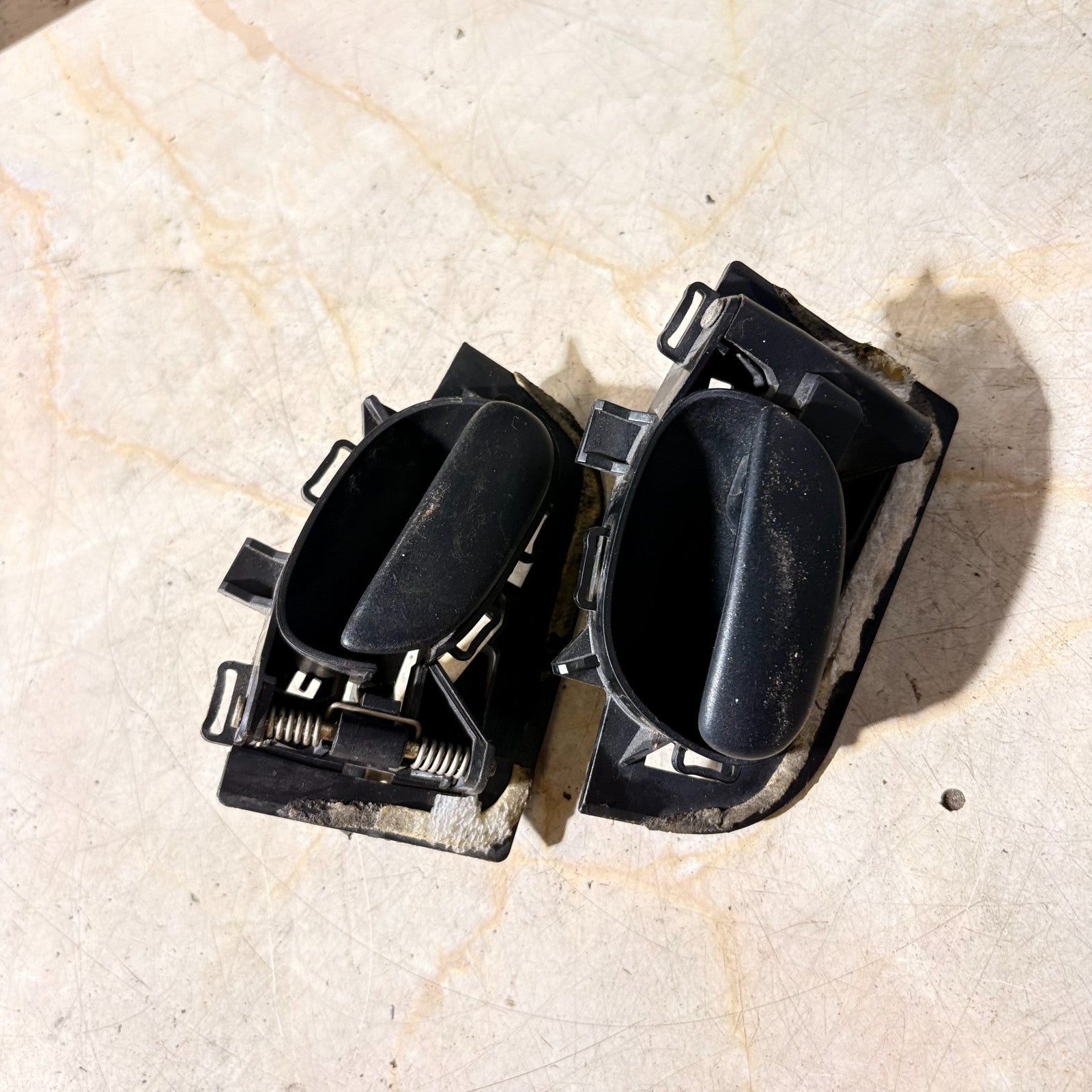 PEUGEOT 206 N/S FRONT LEFT INTERIOR DOOR HANDLE 9623698477 2002-2006